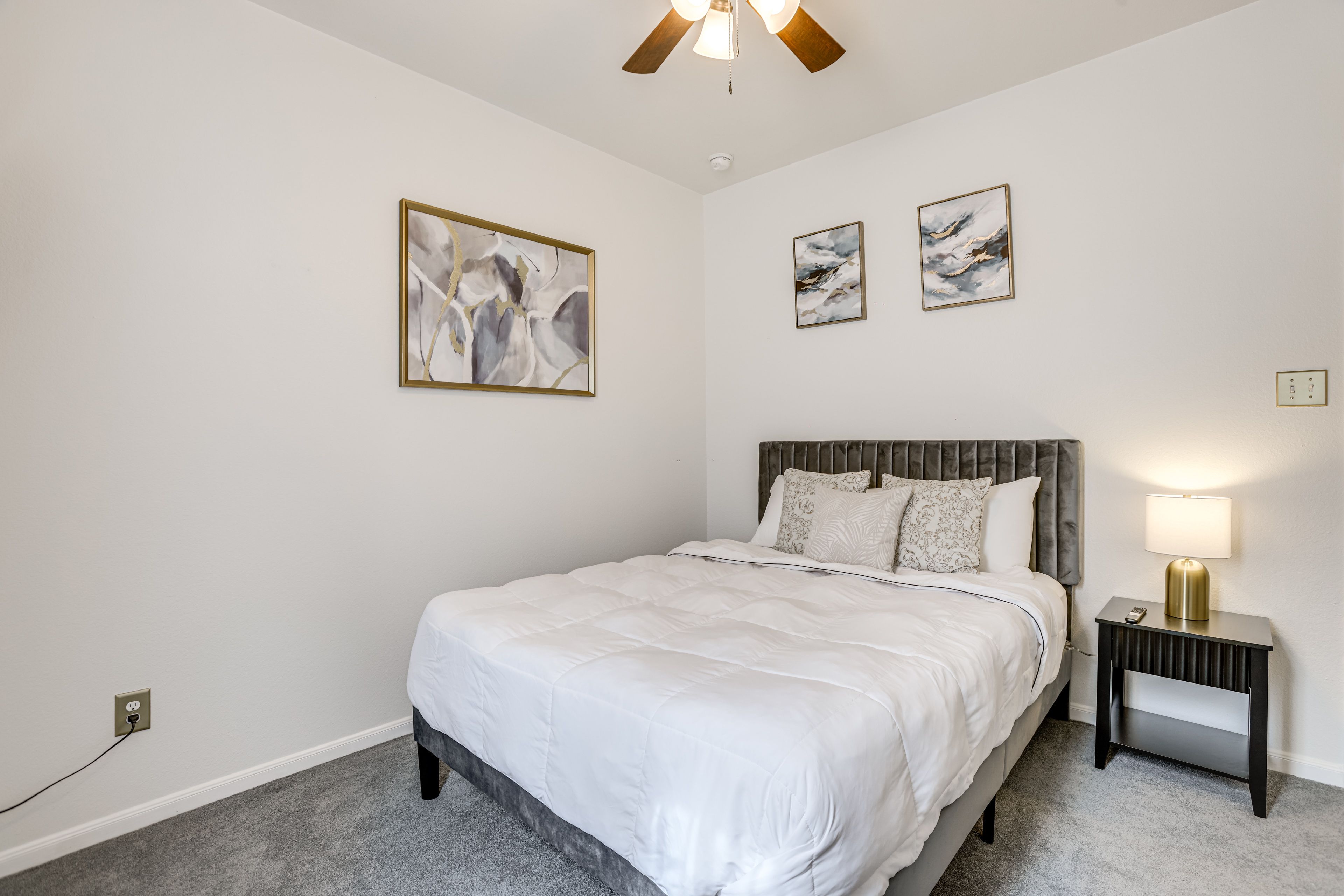 Bedroom 3 | Queen Bed | Smart TV