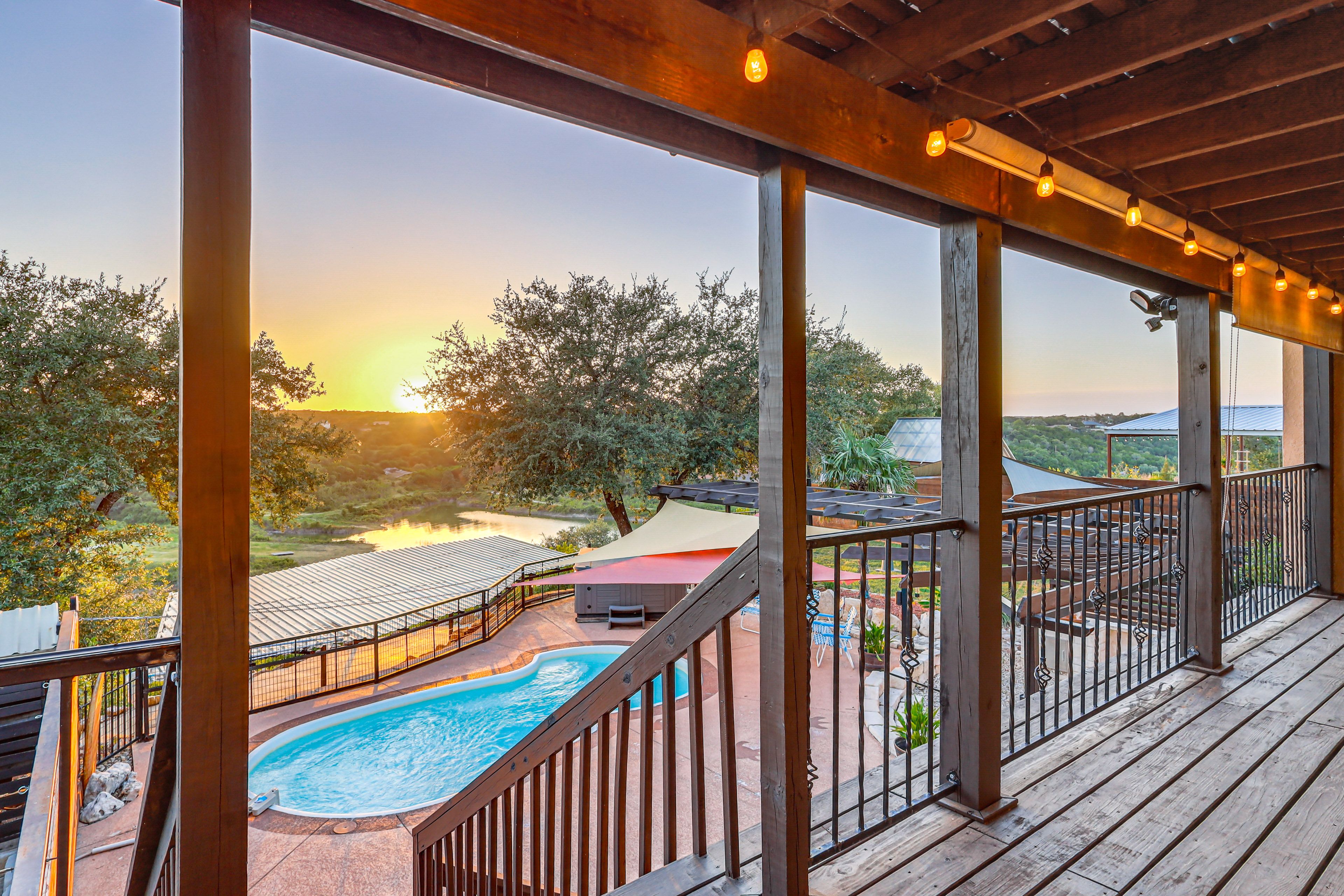 Belton Vacation Rental | 3BR | 3BA | Step-Free Access | 2,364 Sq Ft