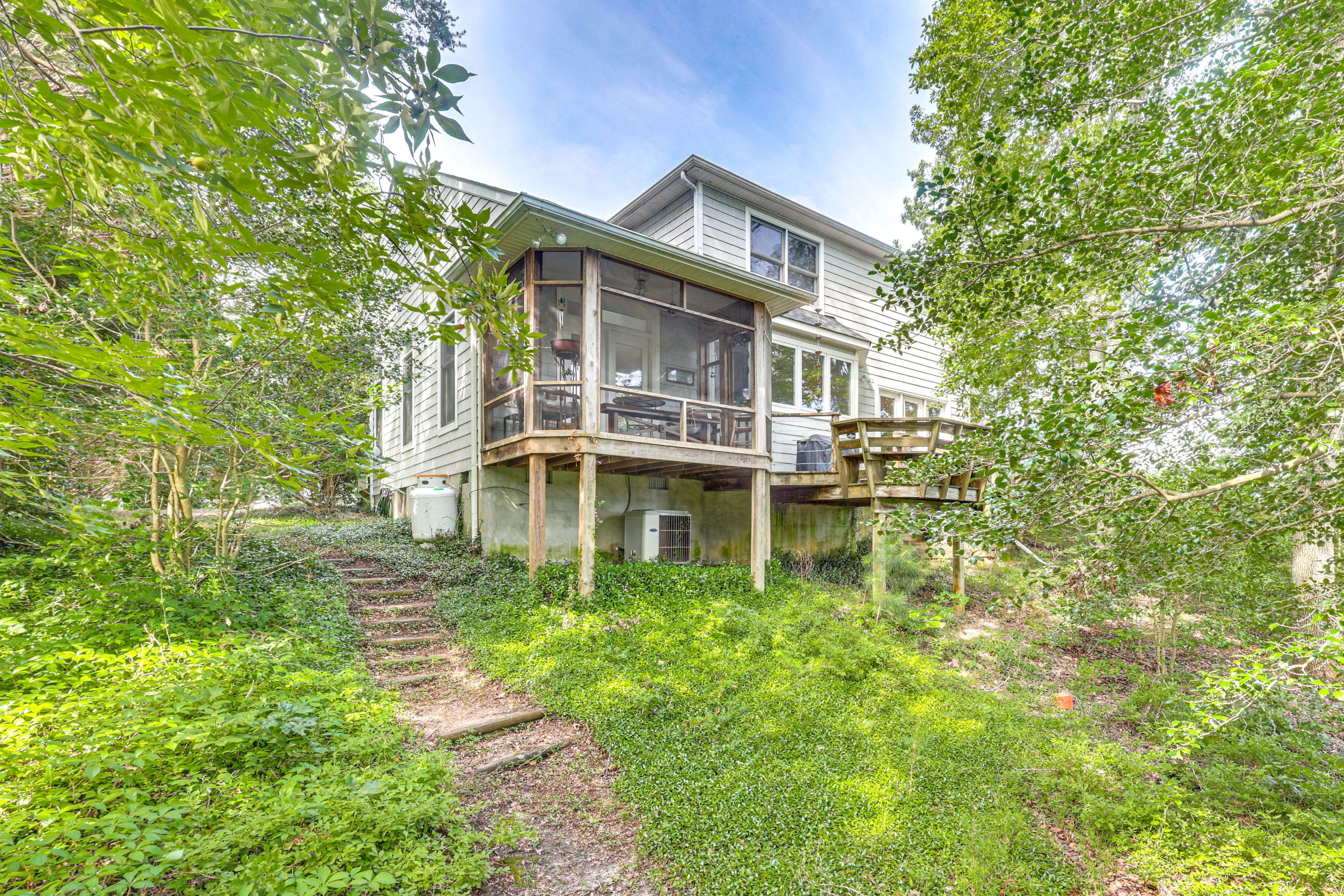 Property Exterior | Private Yard