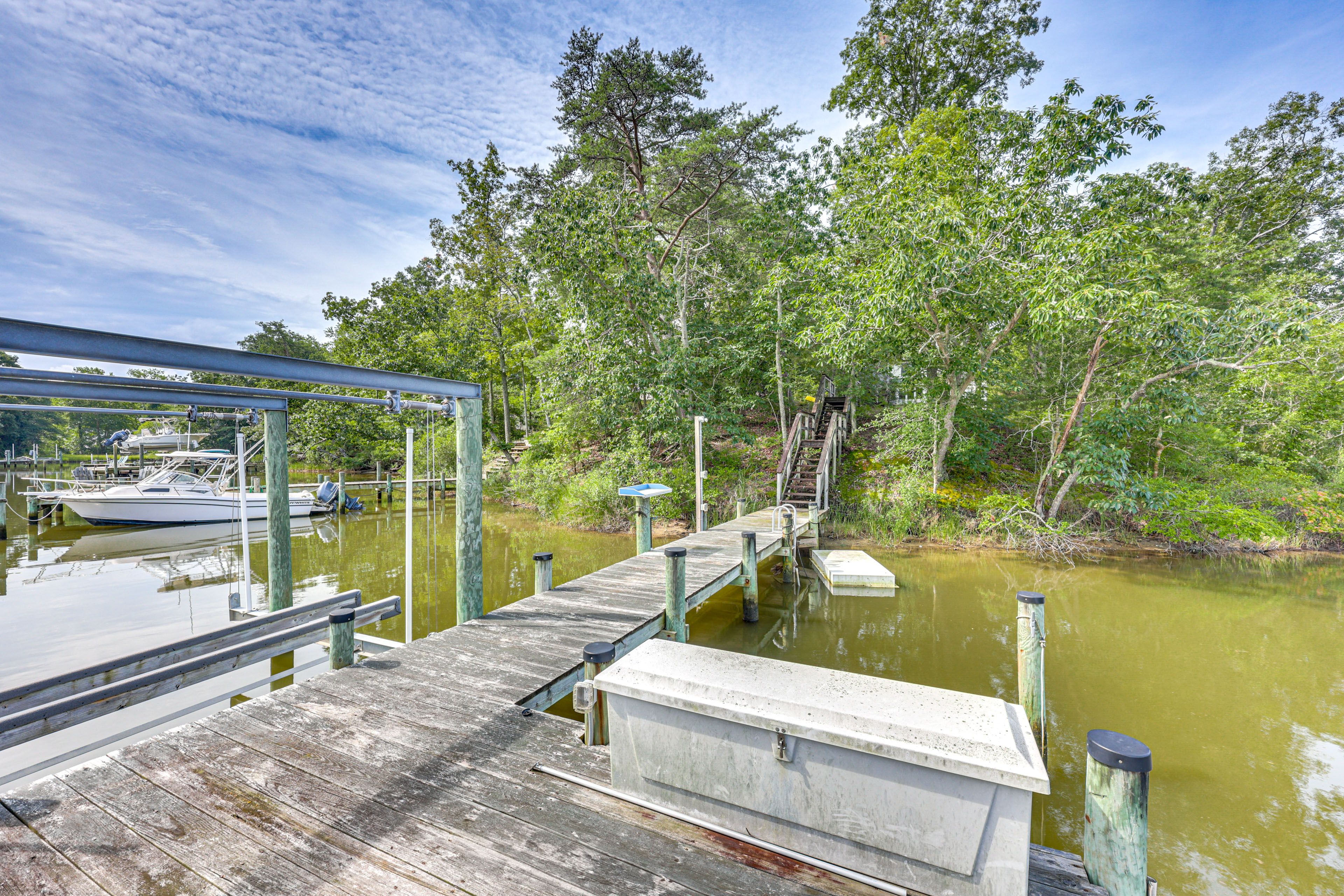 Private Dock | Boat Lift | Water Access