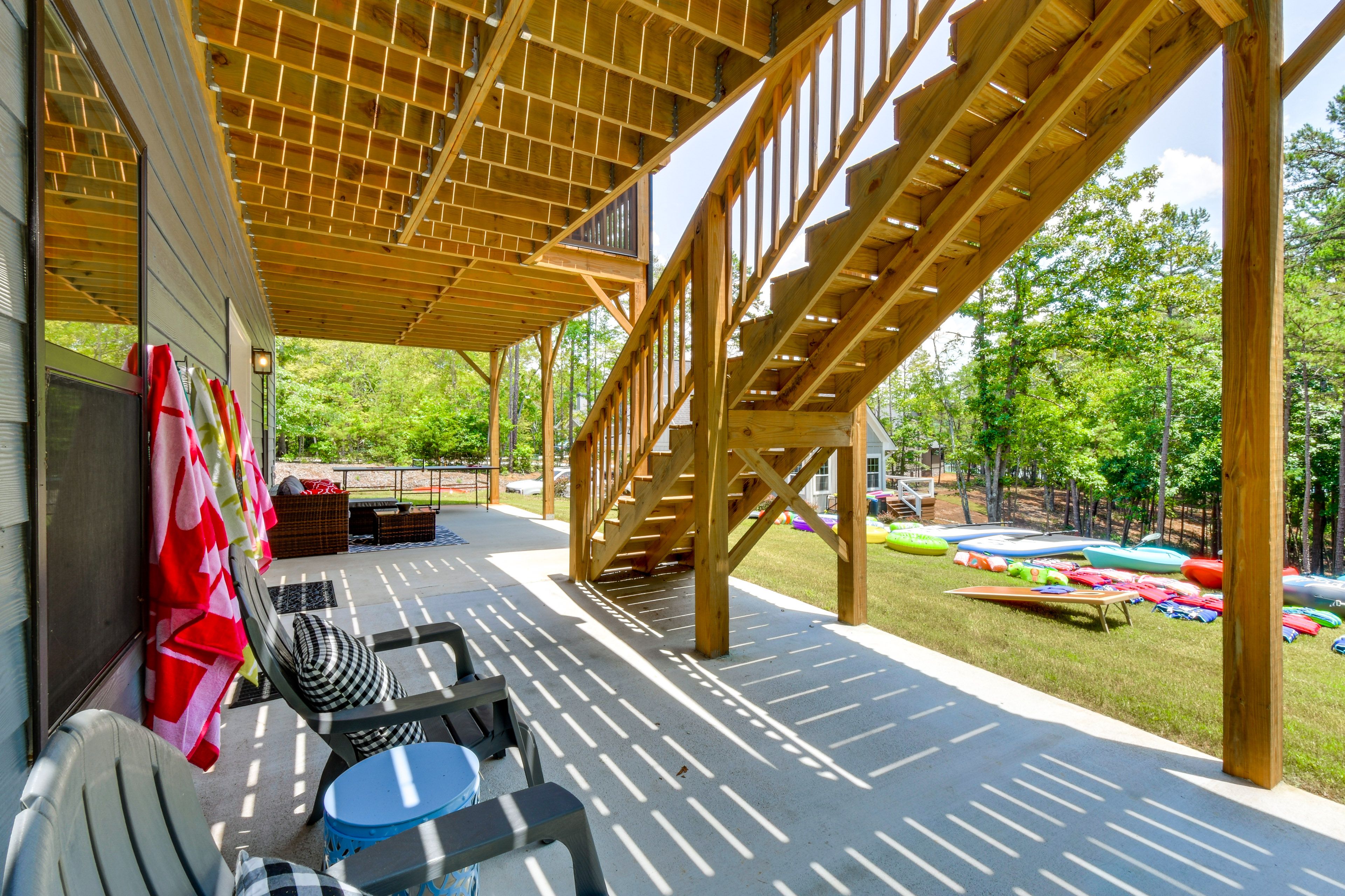 Patio | Ping-Pong Table