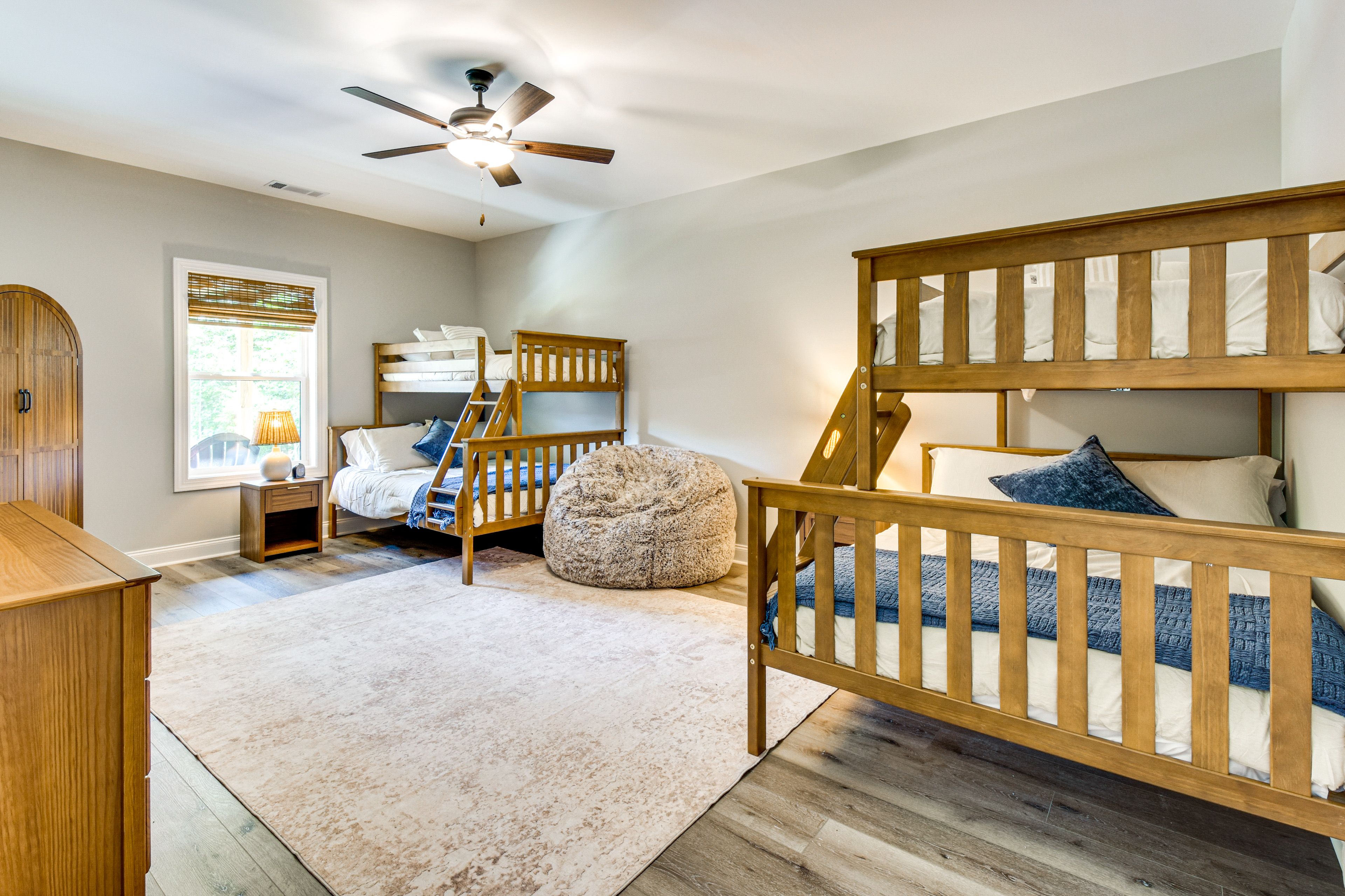 Bedroom 4 | 2 Twin/Full Bunk Beds | Basement Floor