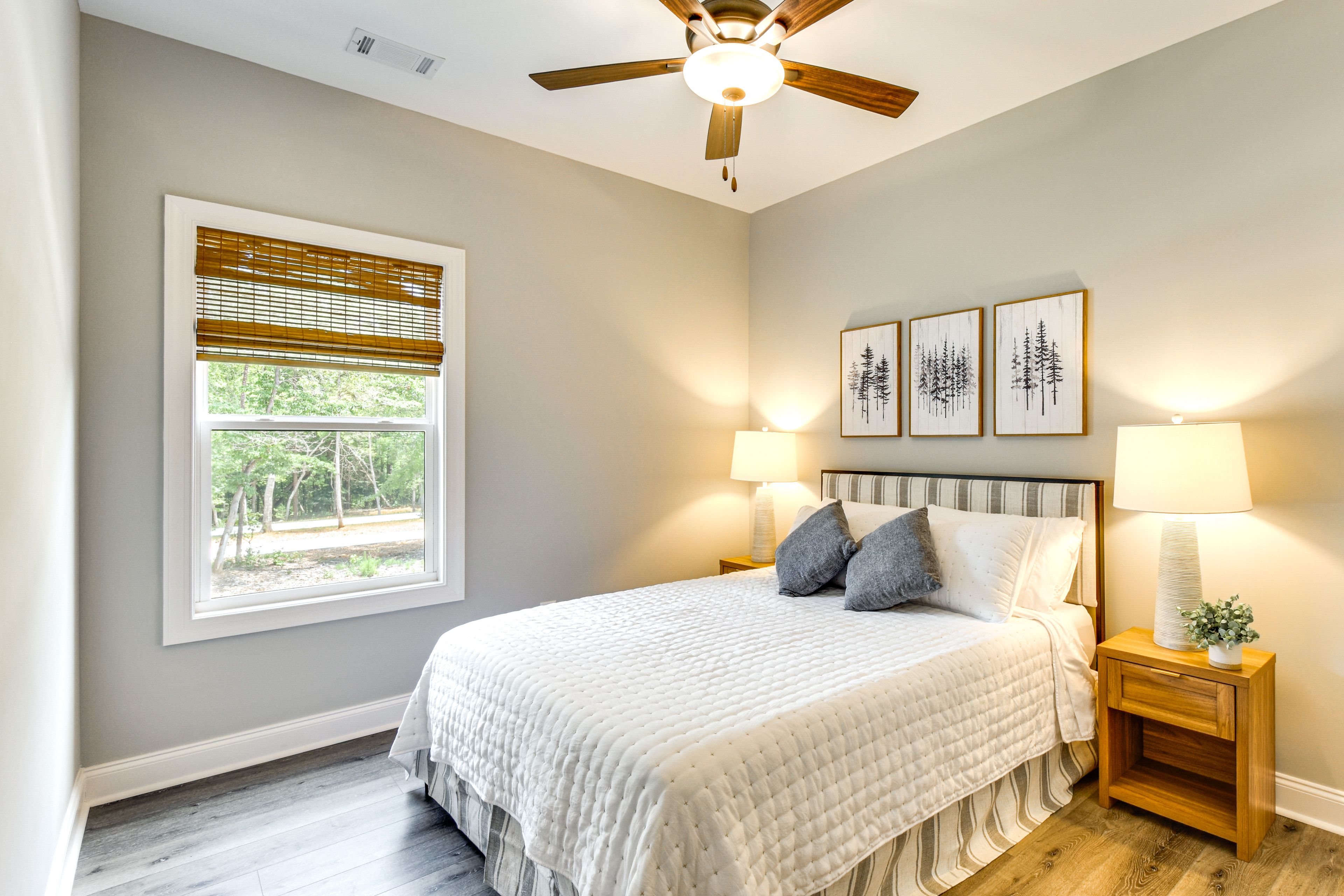 Bedroom 2 | Queen Bed | 1st Floor | Linens Provided