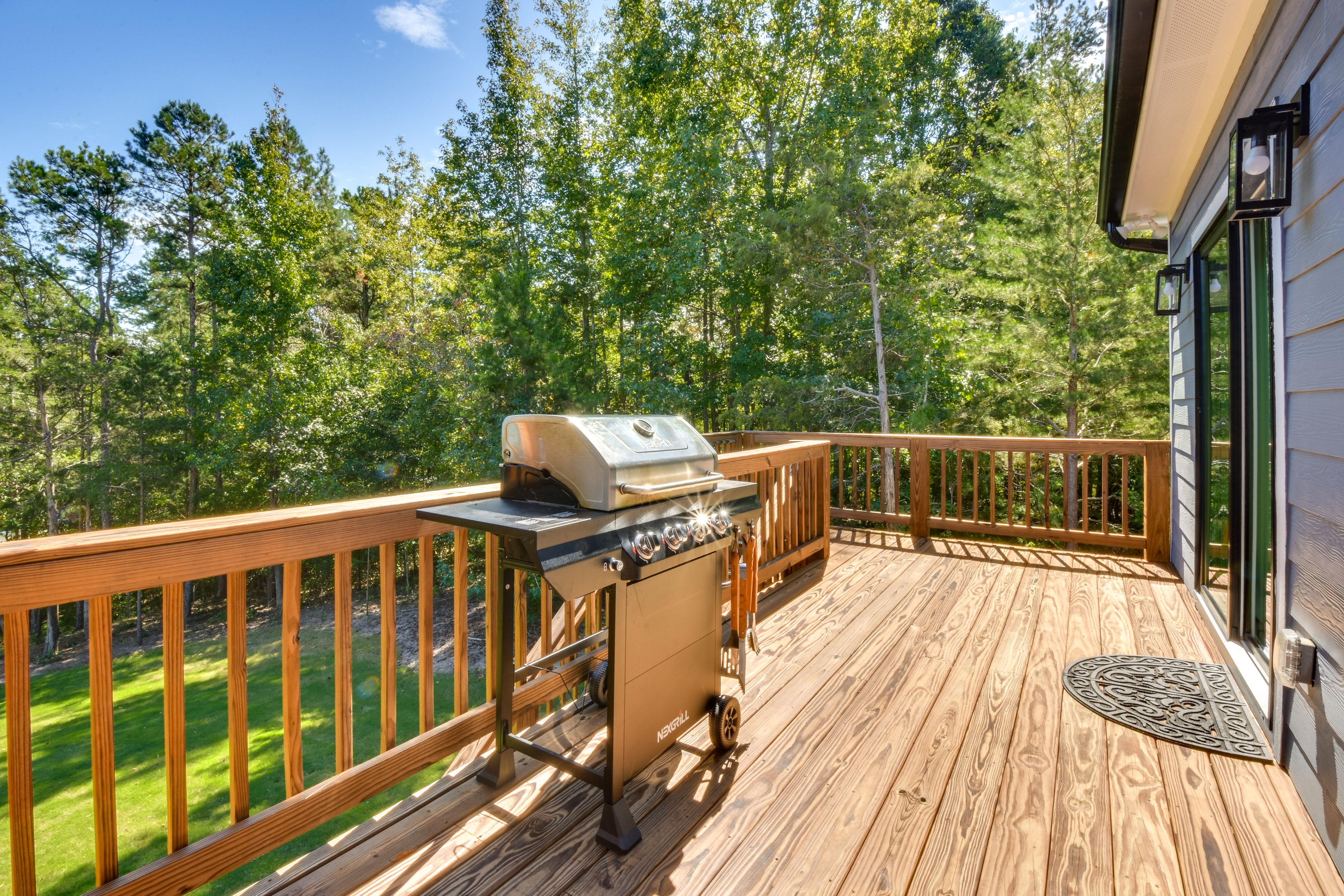 Deck | Gas Grill