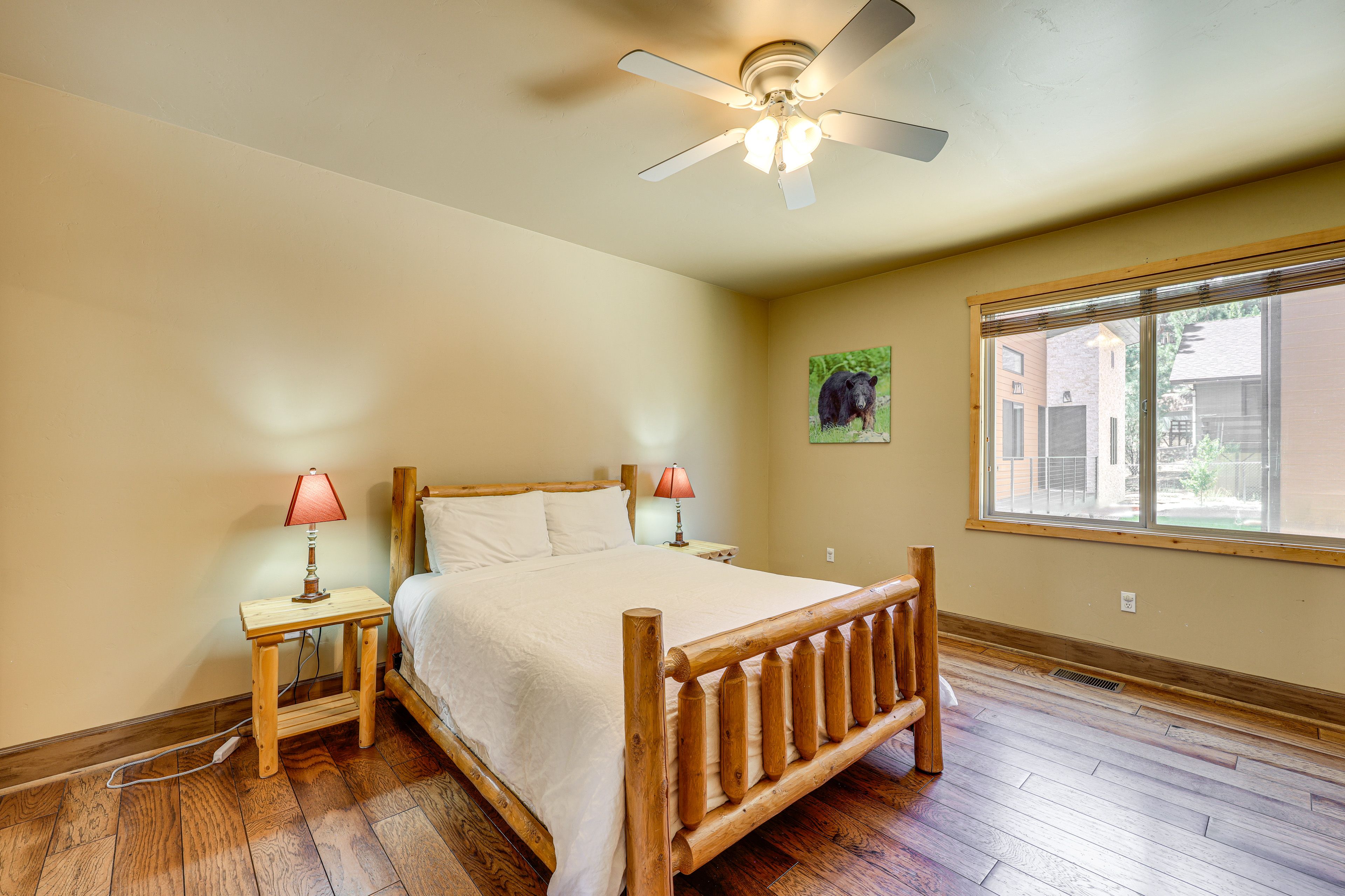 Bedroom 4 | 1st Floor | Queen Bed