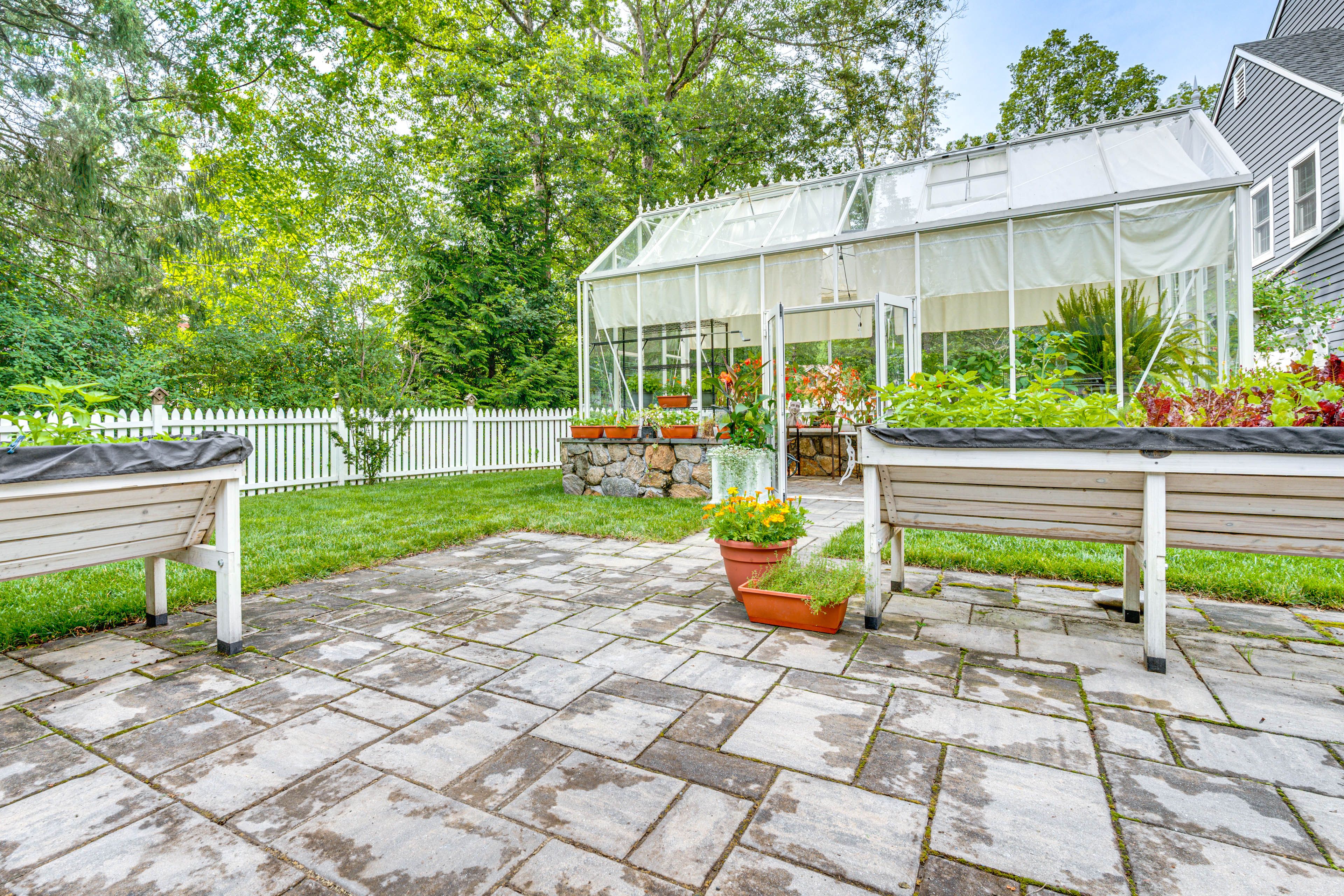 House Exterior | Greenhouse