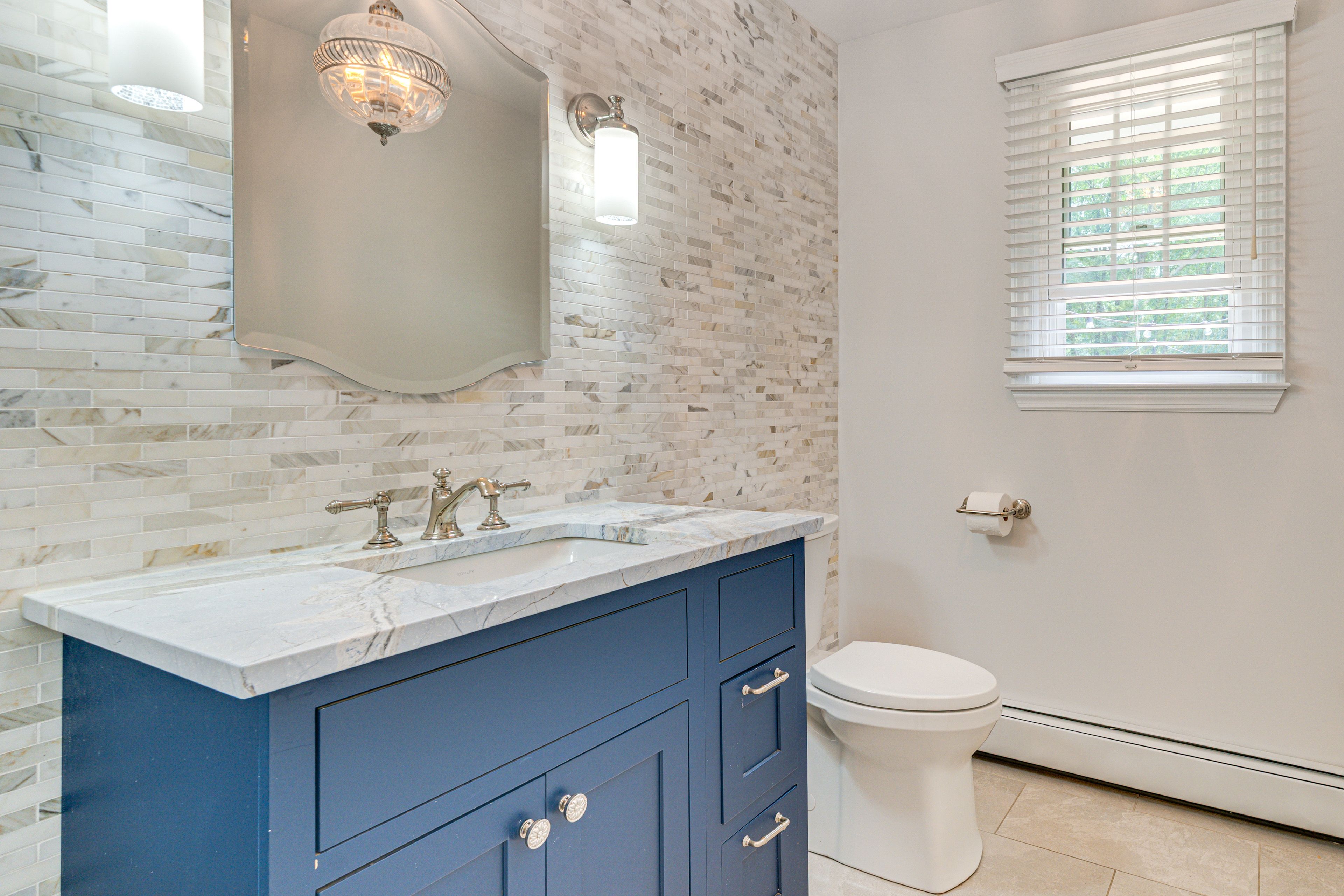 Half Bathroom | 1st Floor