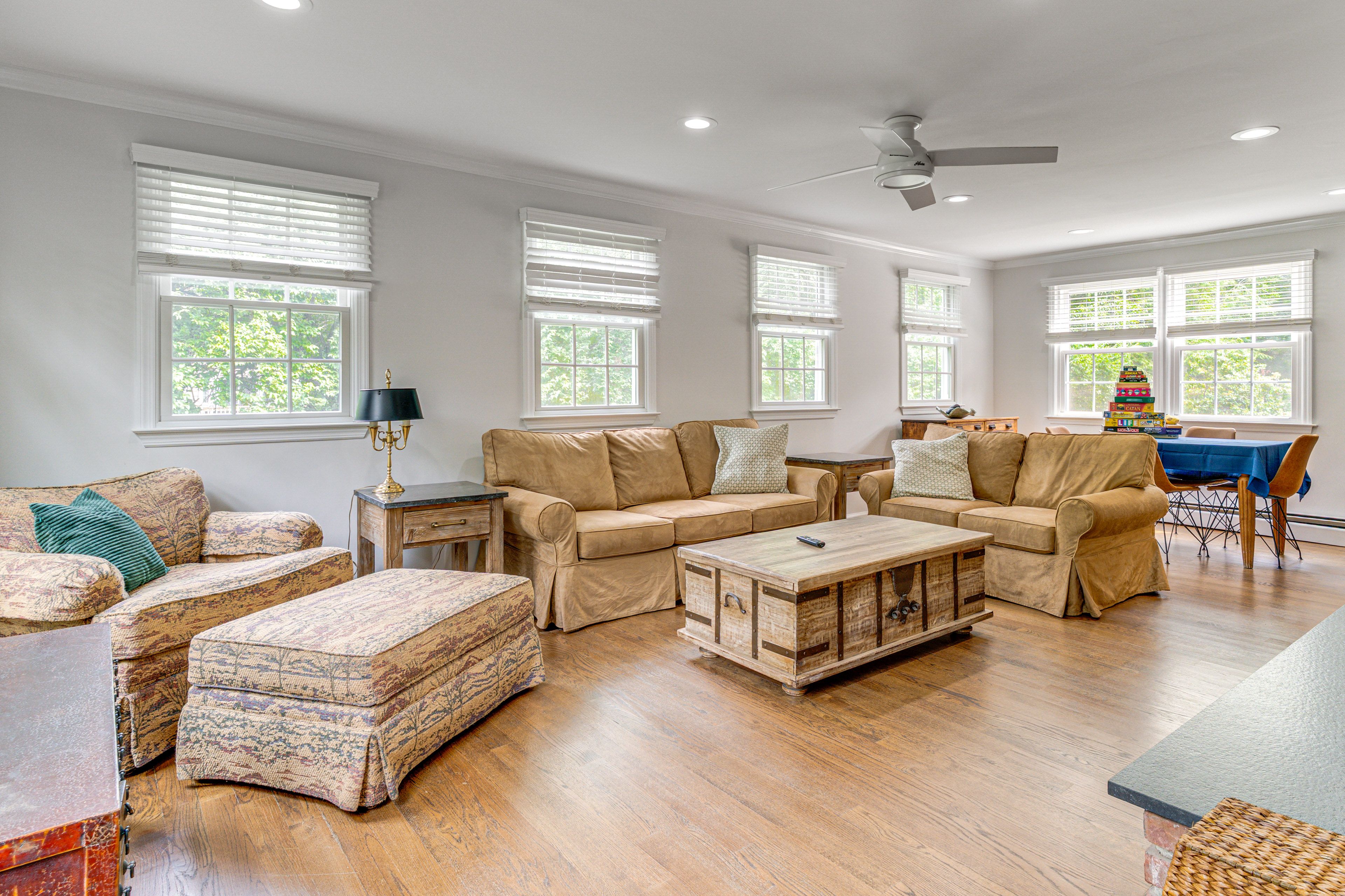 Living Area | Smart TV | 1st Floor