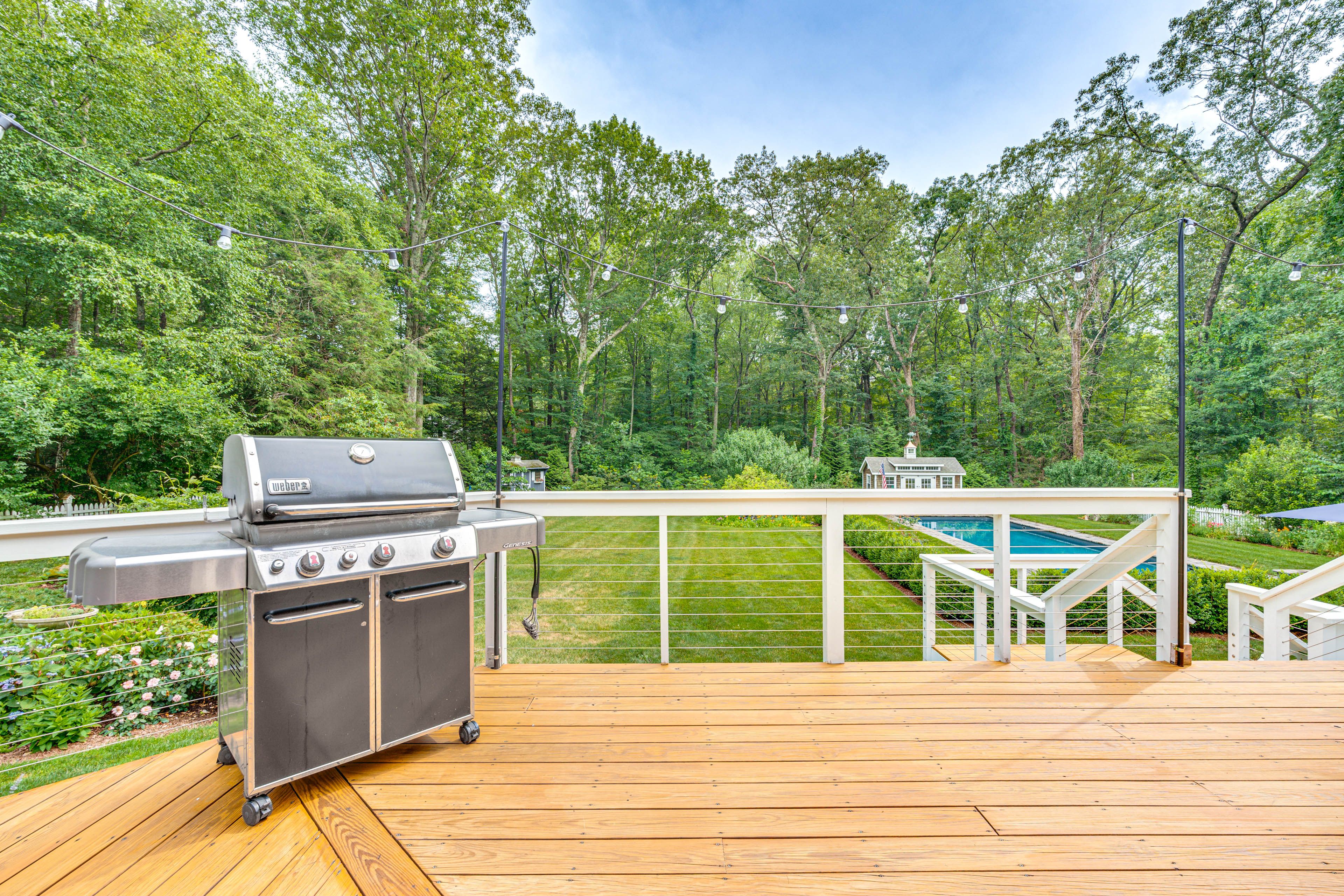 House Exterior | Furnished Deck | Dining Area | Gas Grill