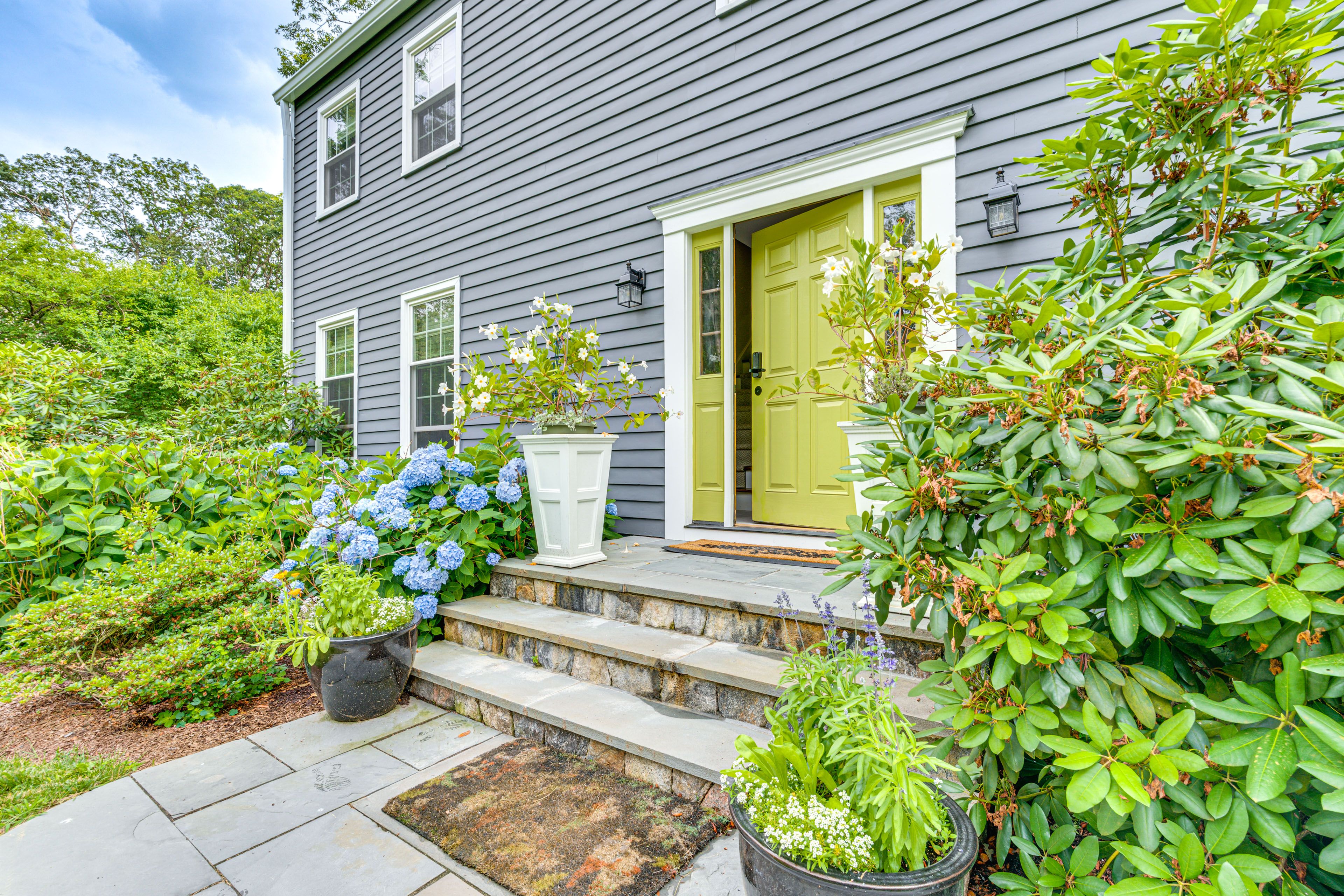 House Exterior | Keyless Entry