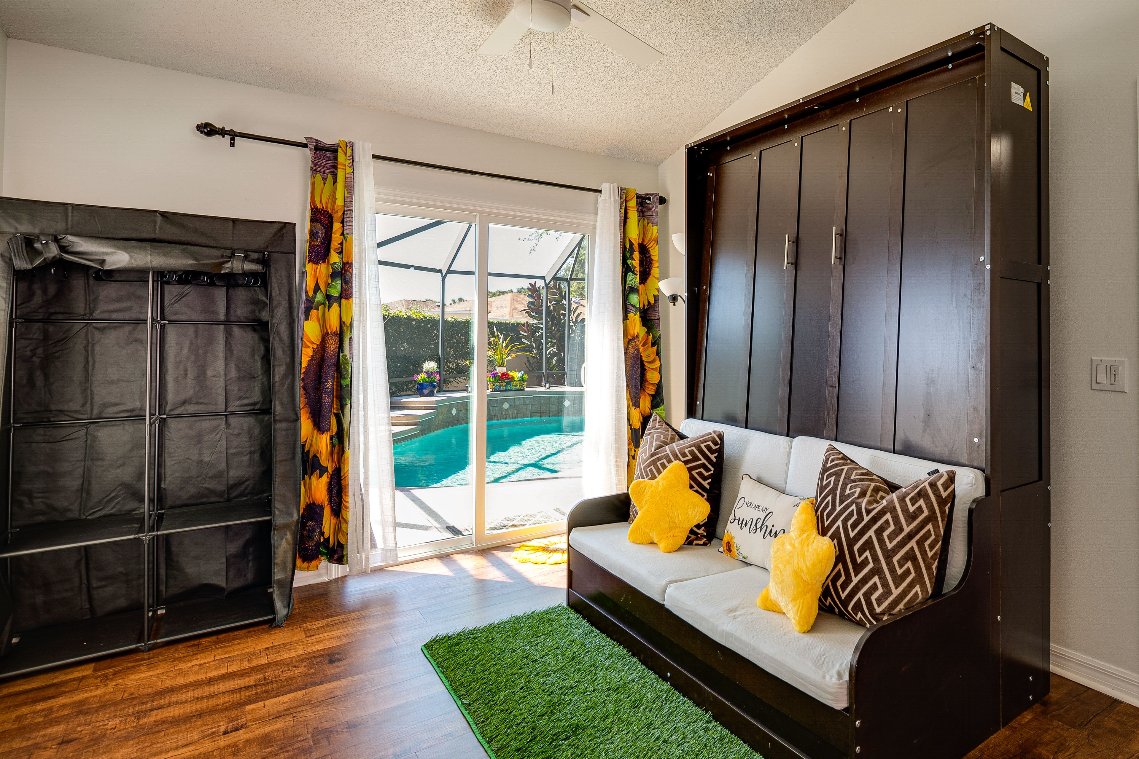 Bedroom 2 | Queen Murphy Bed