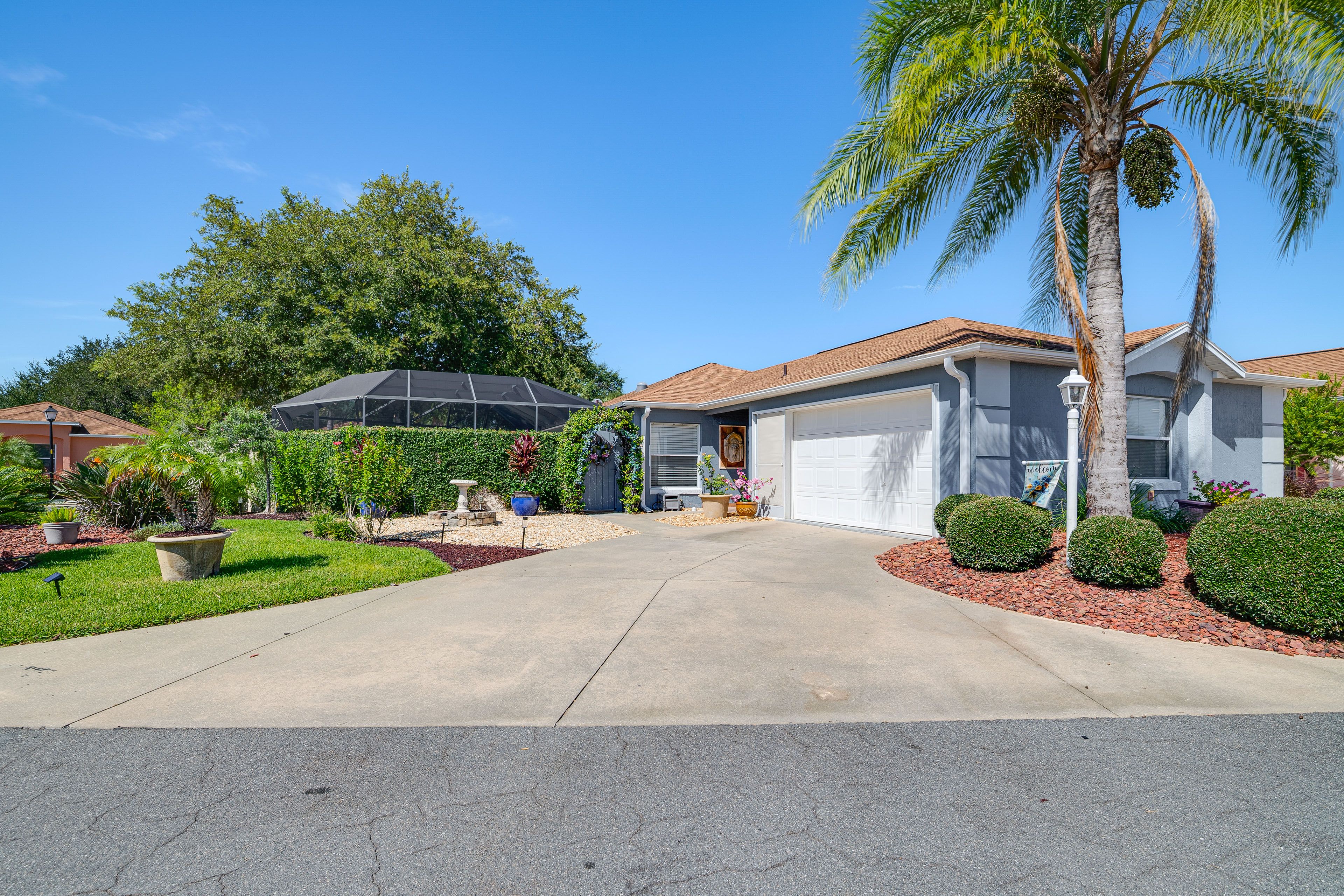 Exterior | Driveway (1 Vehicle) | Free Street Parking
