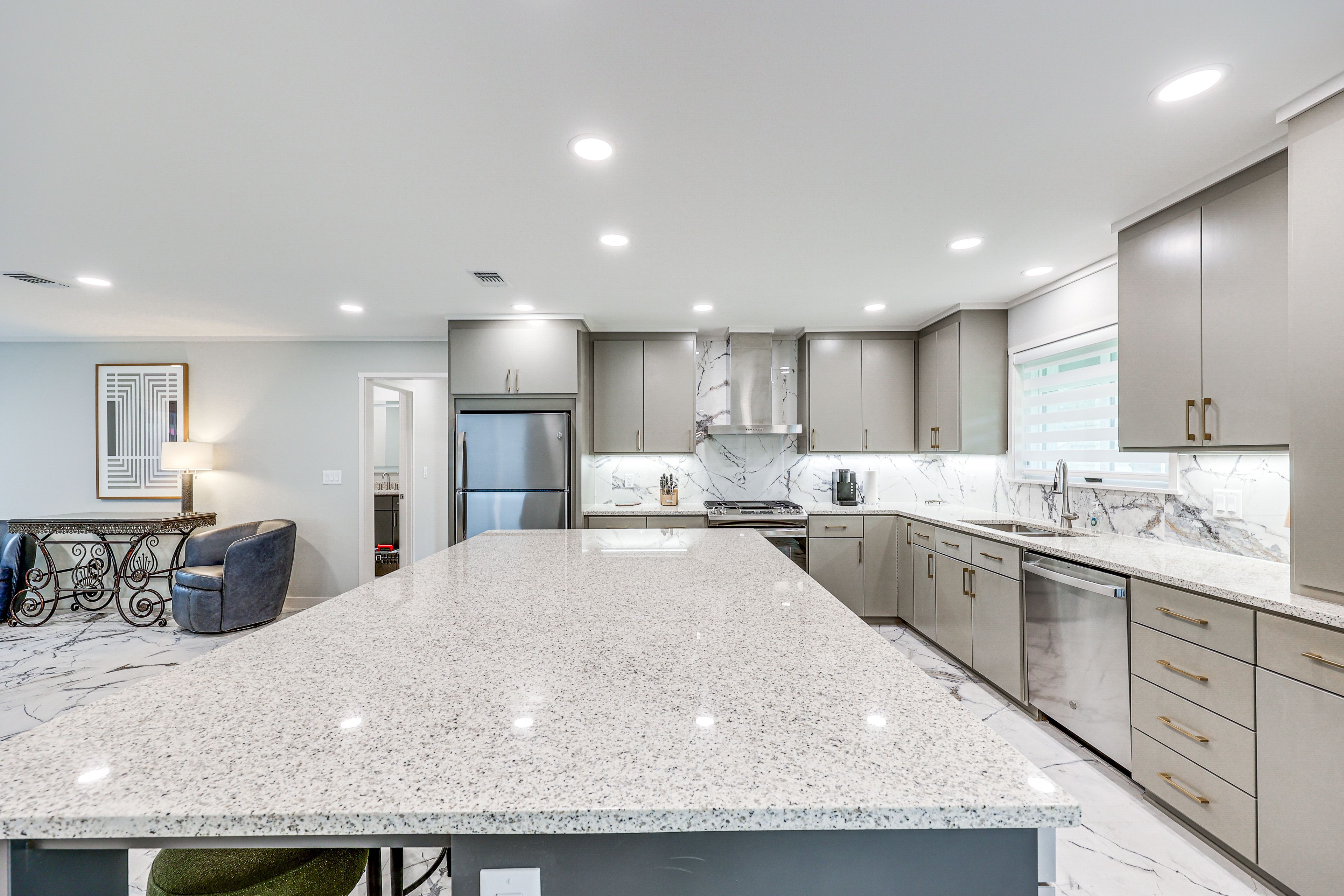 Kitchen | Keurig Coffee Maker | Dishwasher | Cooking Basics