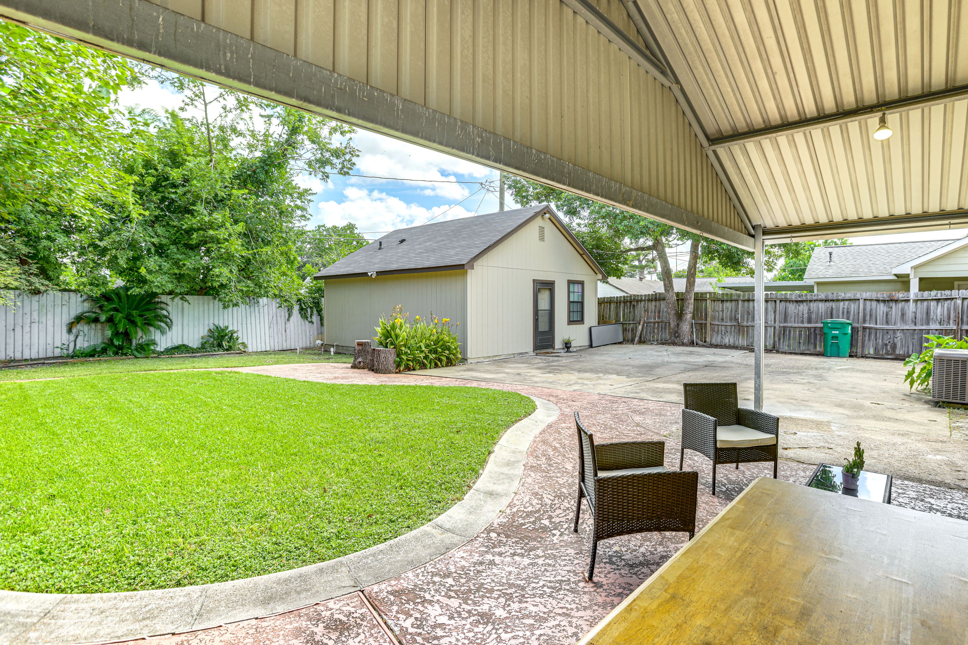 Covered Patio | Outdoor Seating | Yard Space | Charcoal Grill
