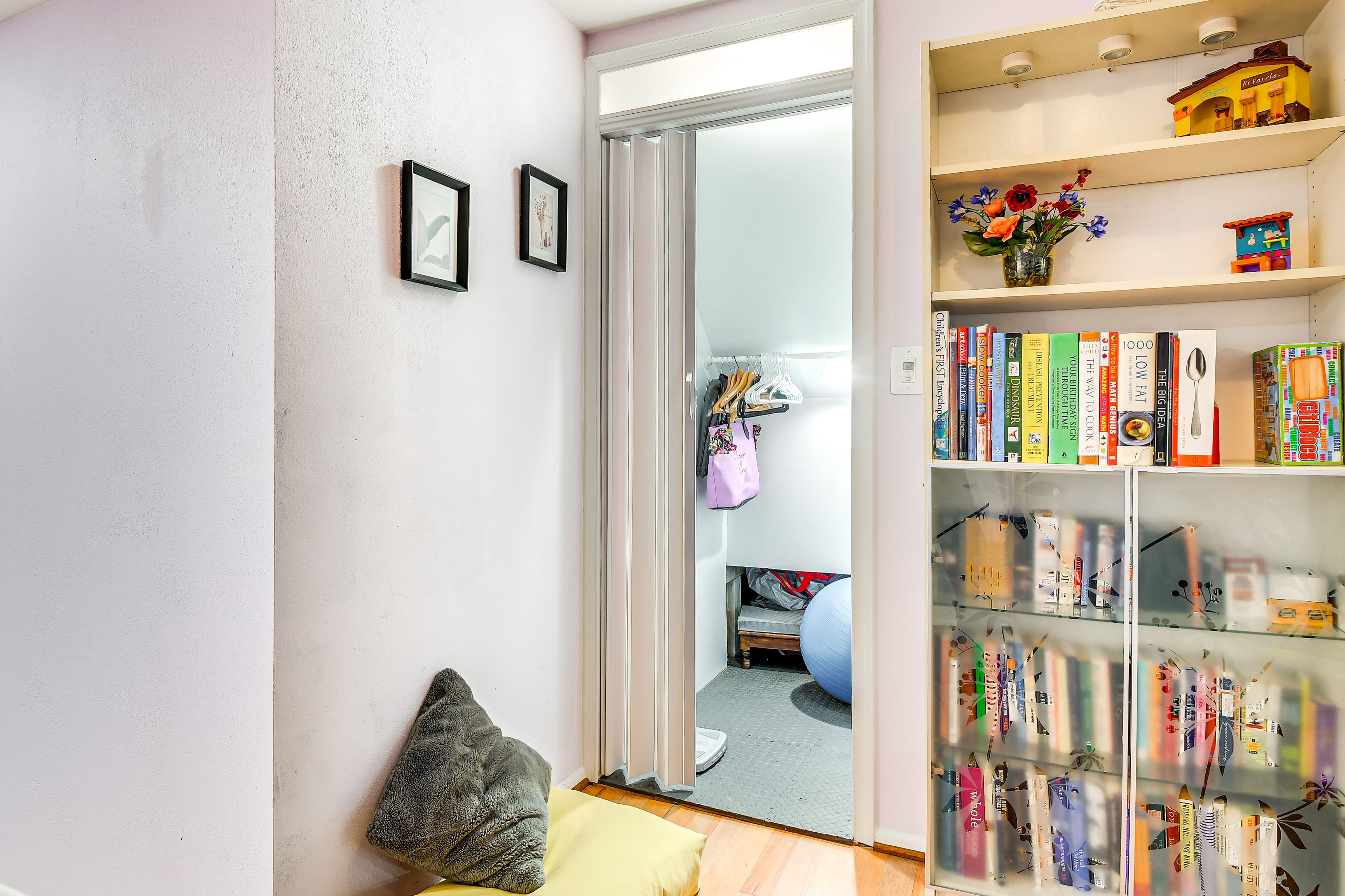 Reading Nook | 2nd Floor