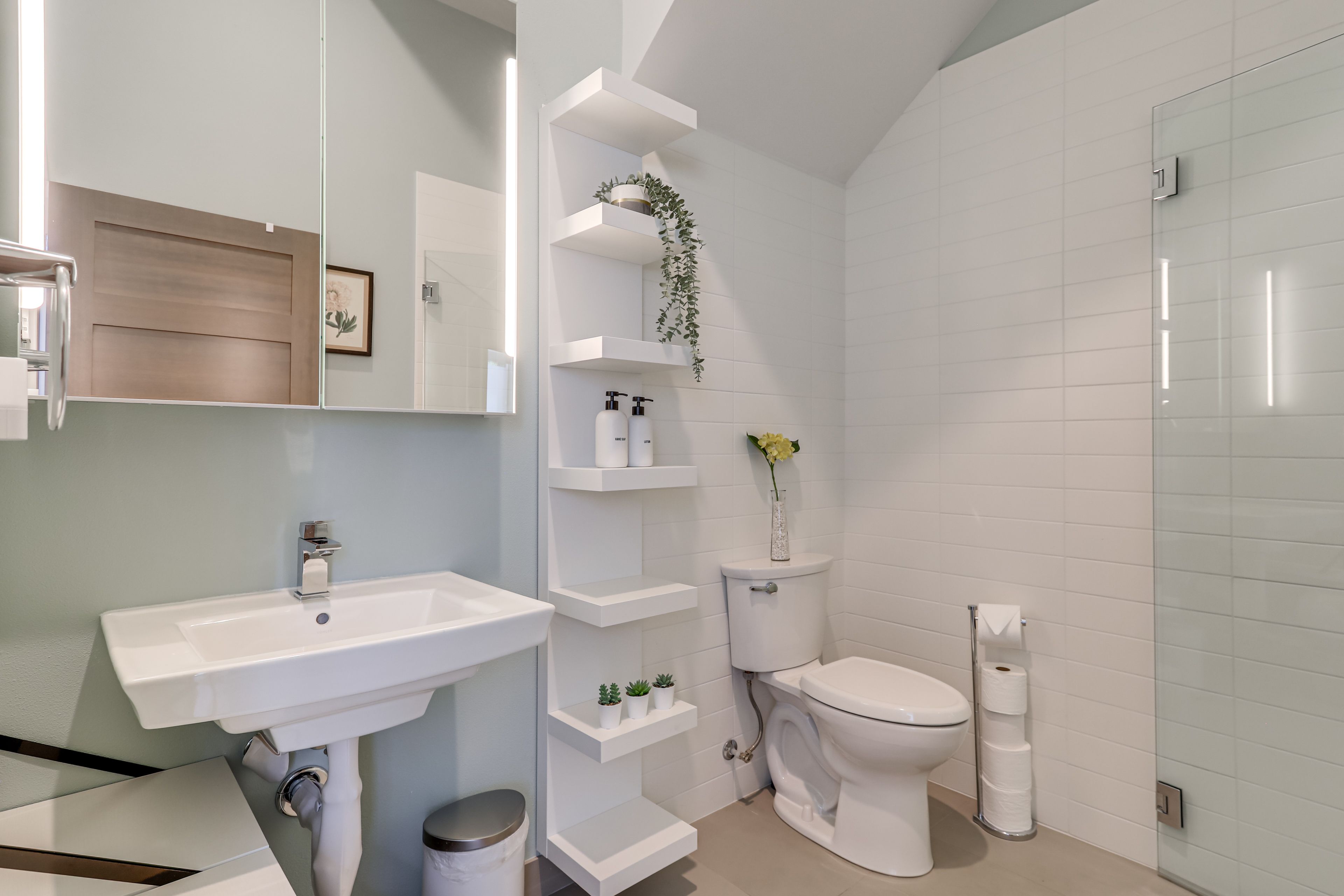 Bathroom | Towels Provided