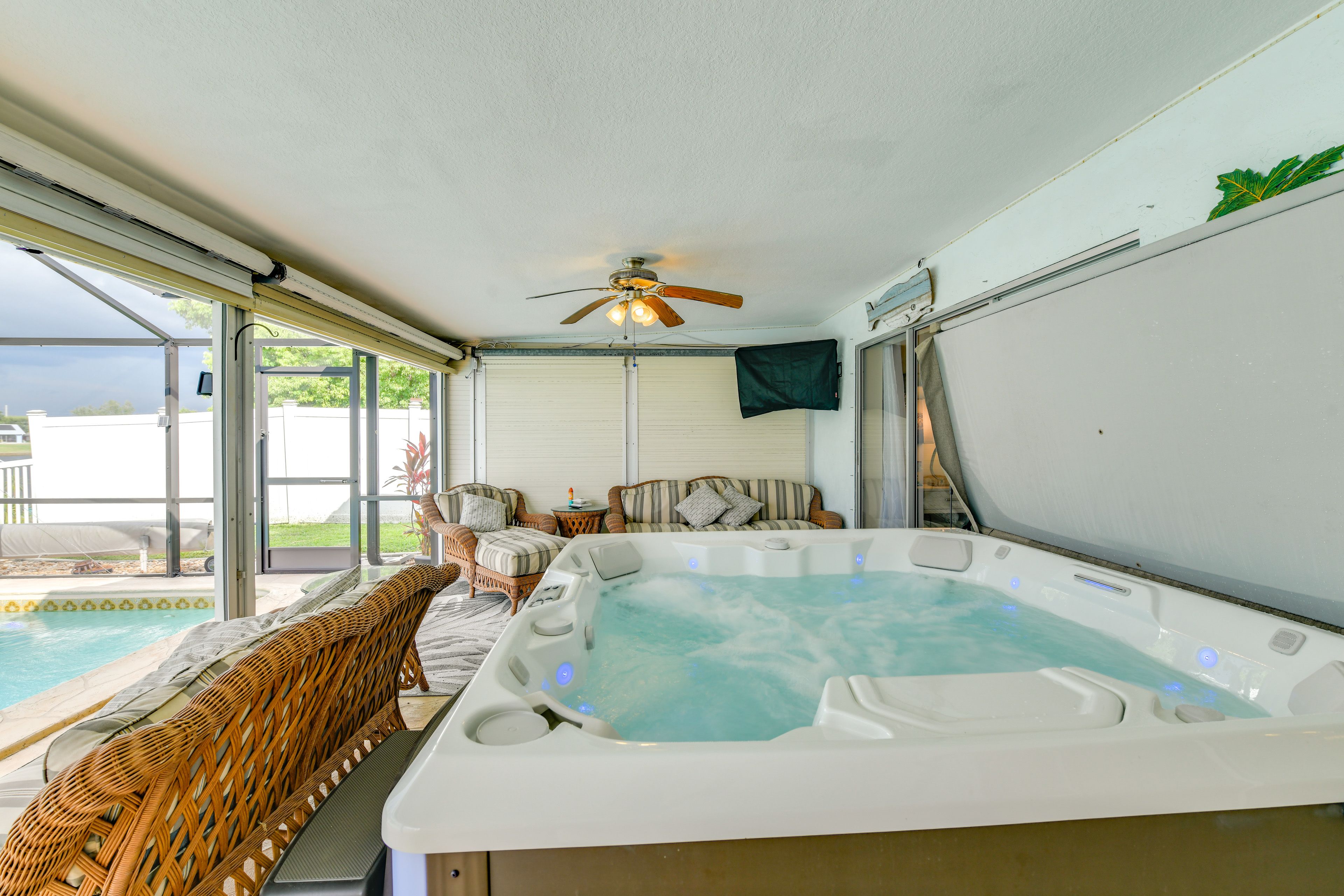 Covered Patio | Hot Tub