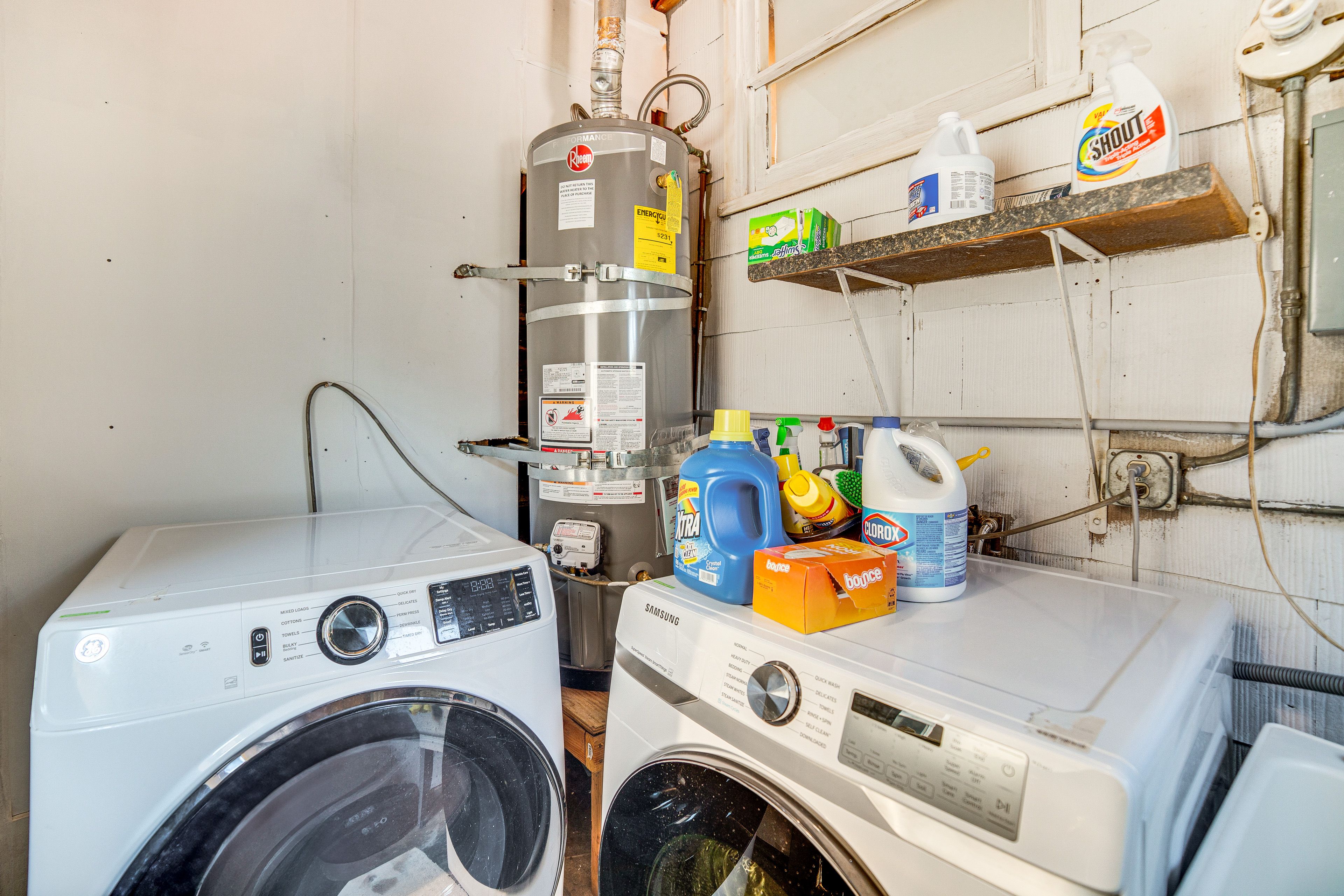 Shared Laundry Area