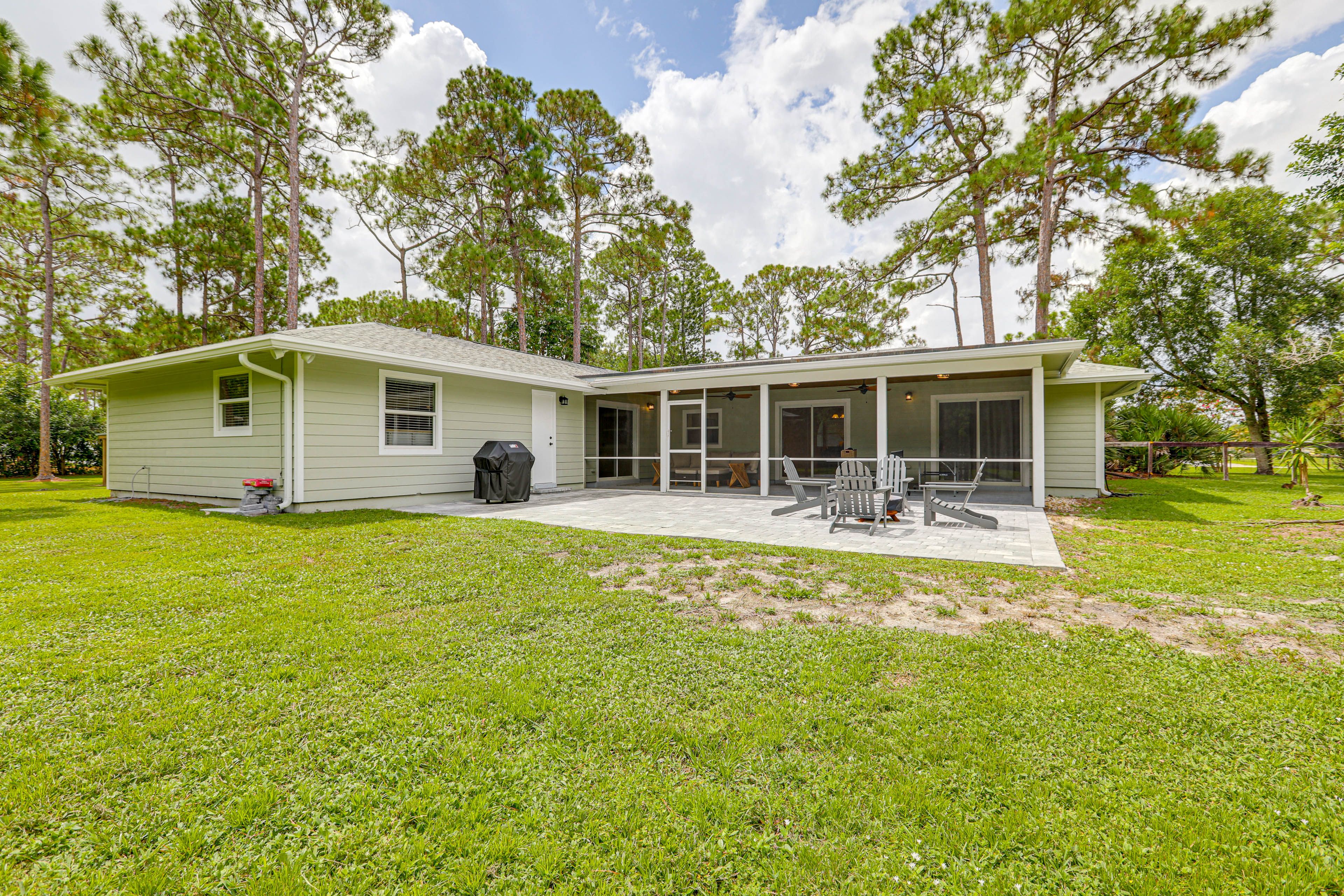 Jupiter Vacation Rental | 3BR | 2BA | 2,840 Sq Ft | 1 Step to Enter