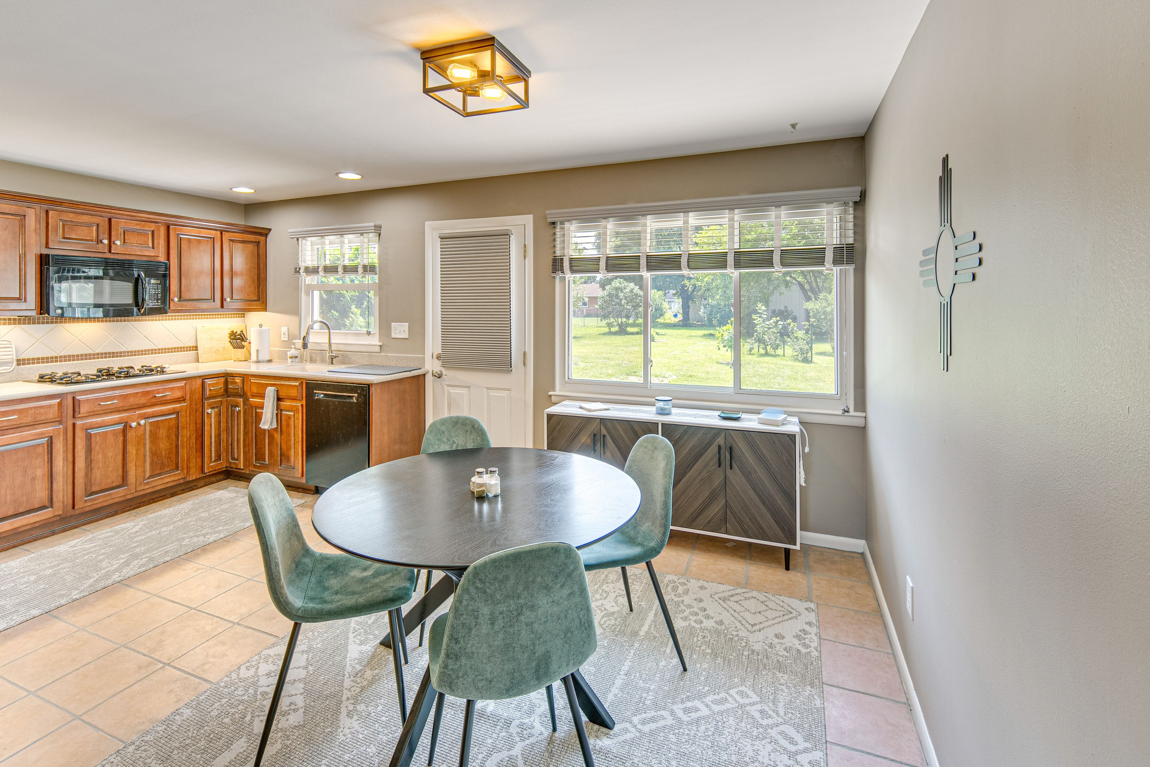 Kitchen & Dining Area | Dishwasher