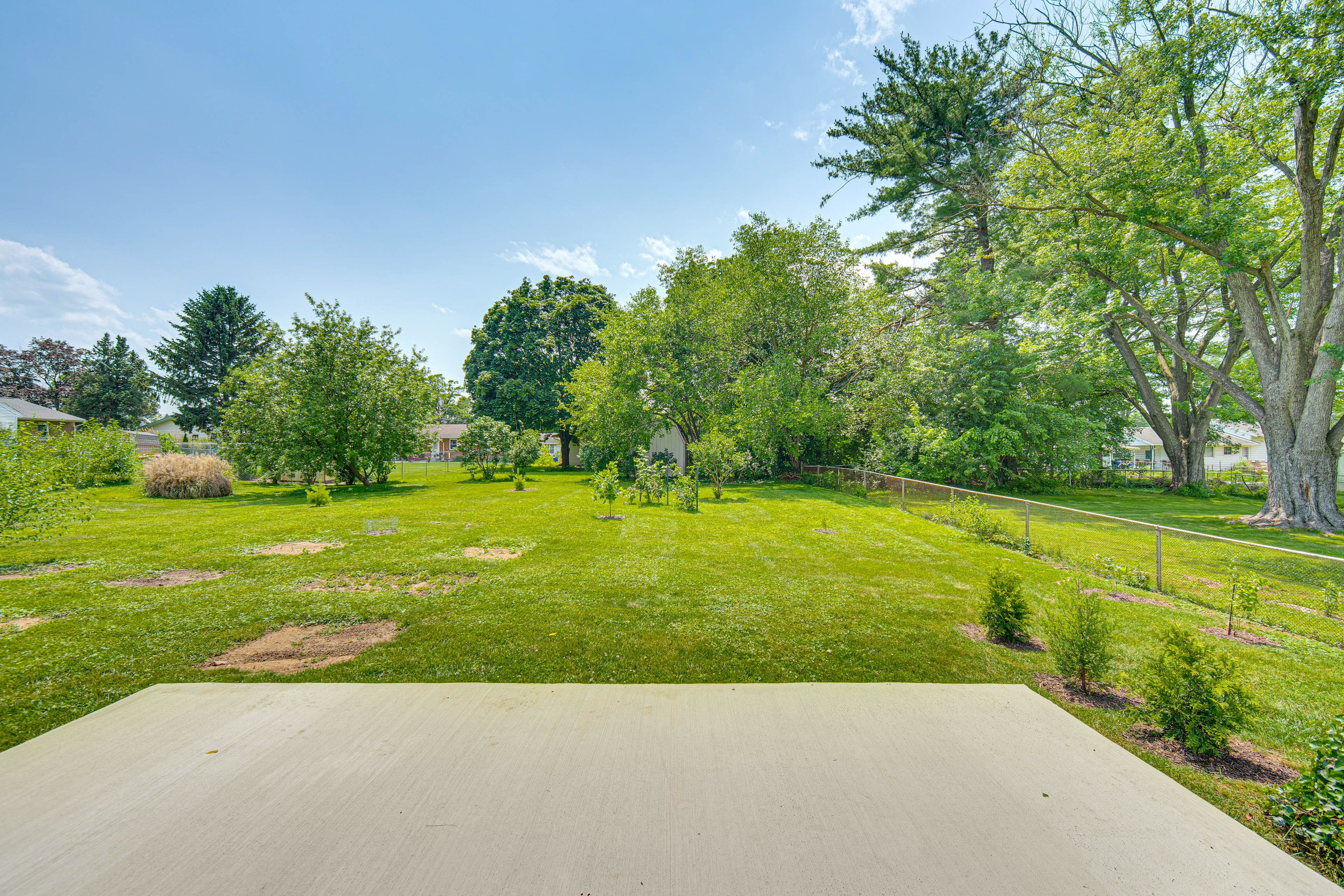 Private Yard | Partially Fenced