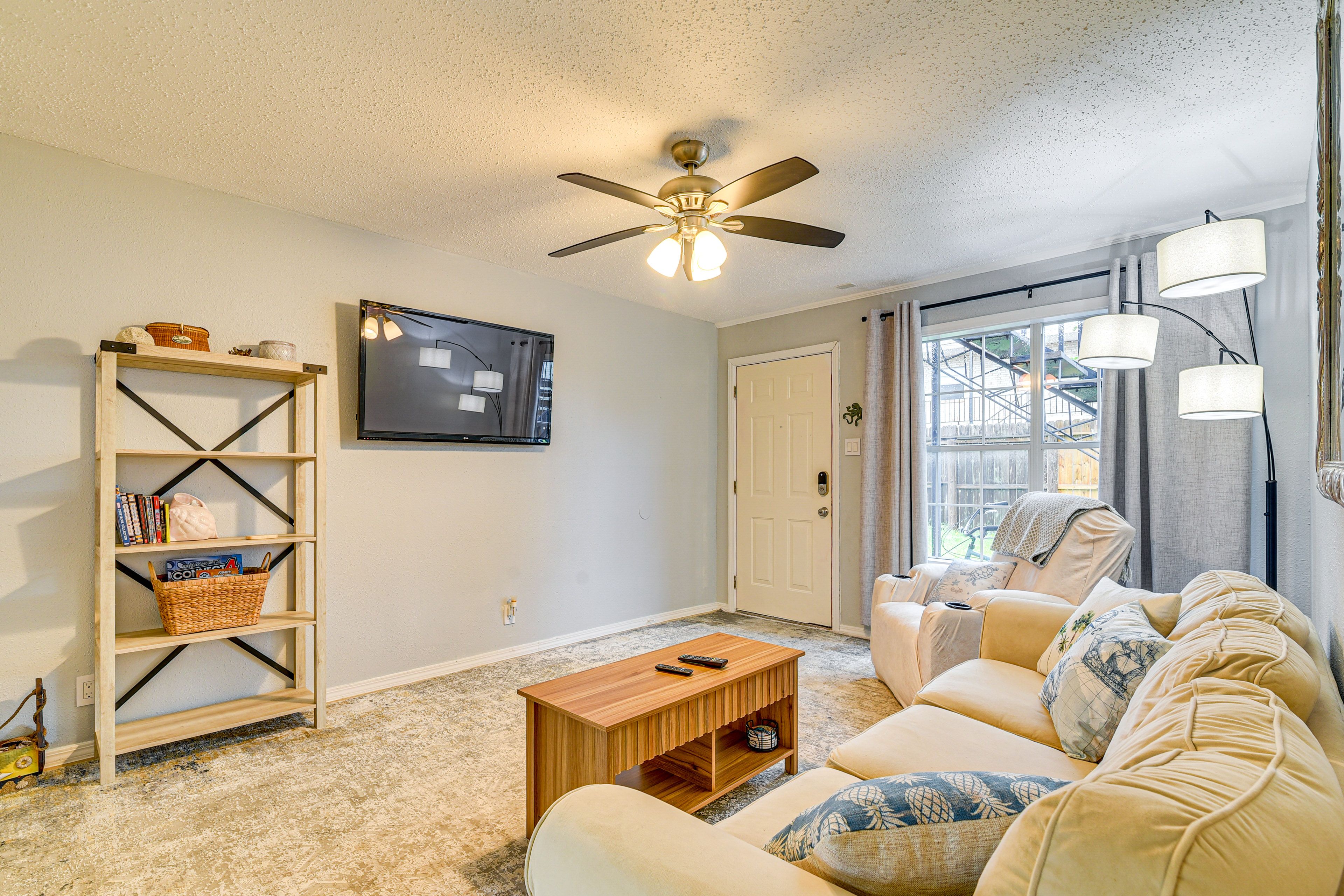 Galveston Vacation Rental | 2BR | 1BA | 800 Sq Ft | Step-Free Entry