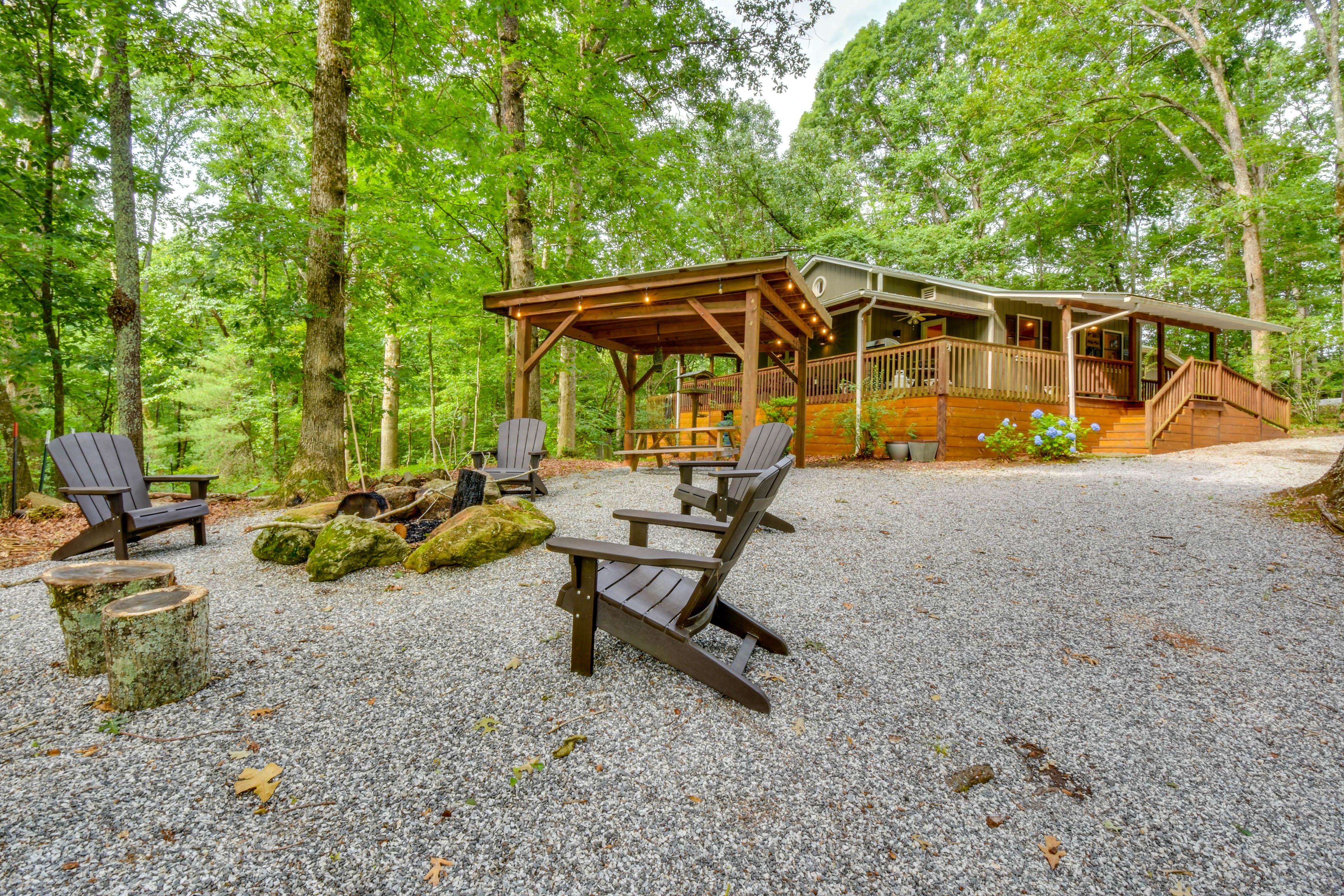 Clarkesville Vacation Rental | 2BR | 2BA | Step-Free Access | 1,400 Sq Ft