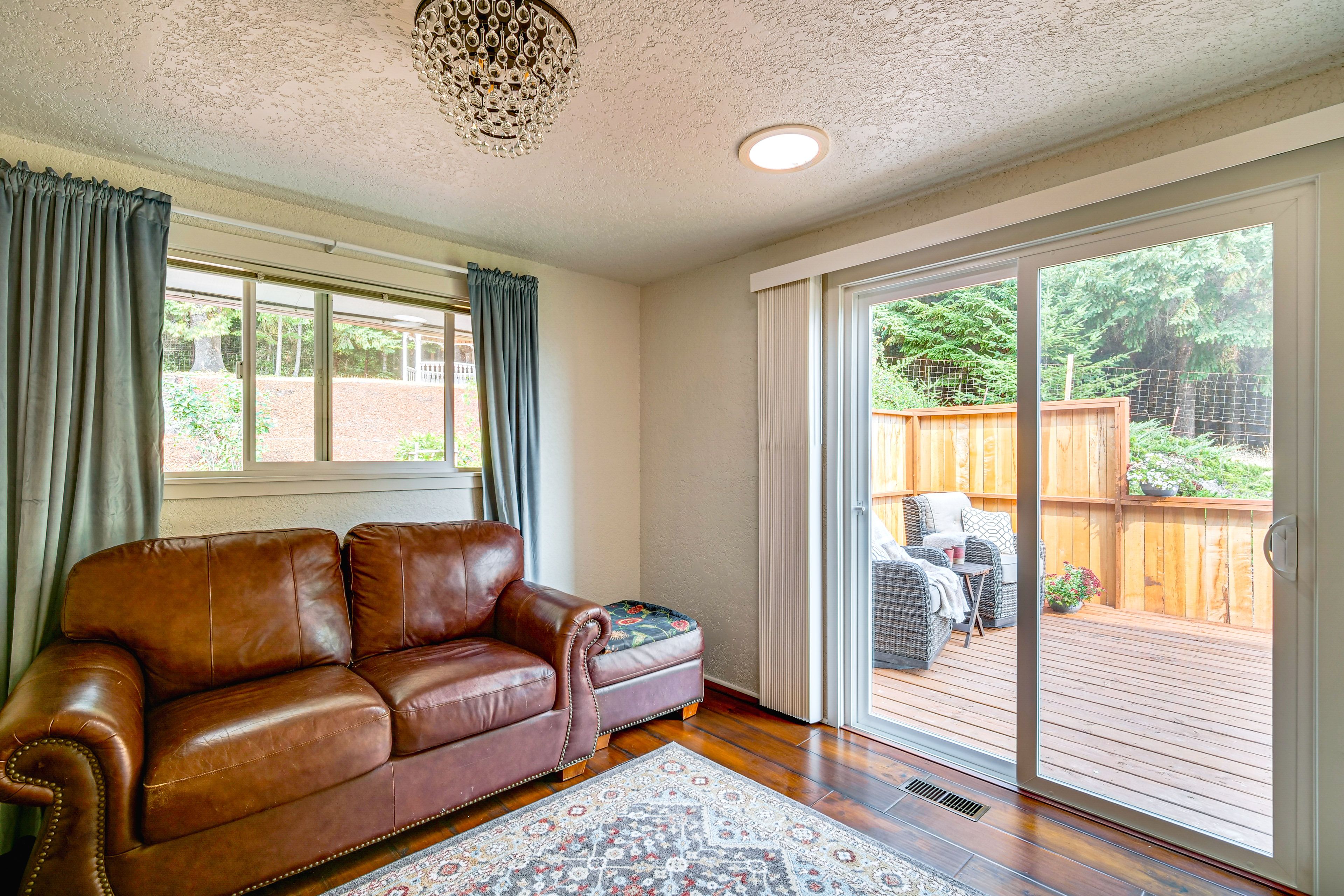 Private Living Area | Smart TV