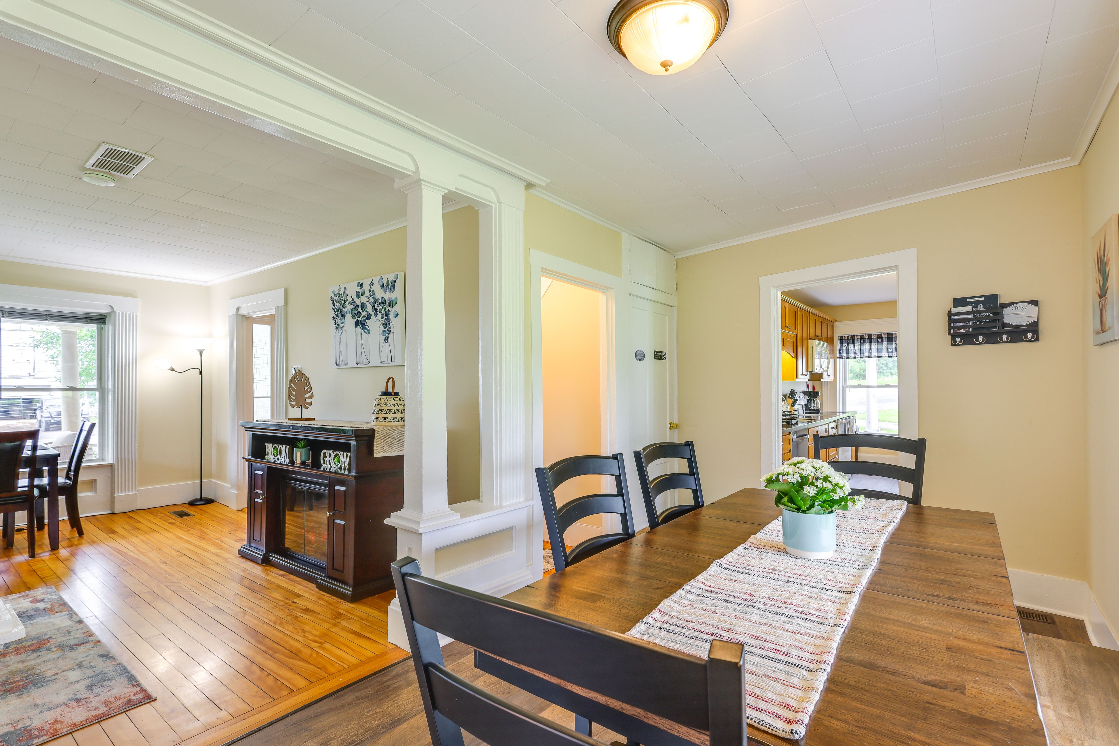 Dining Area | 1st Floor