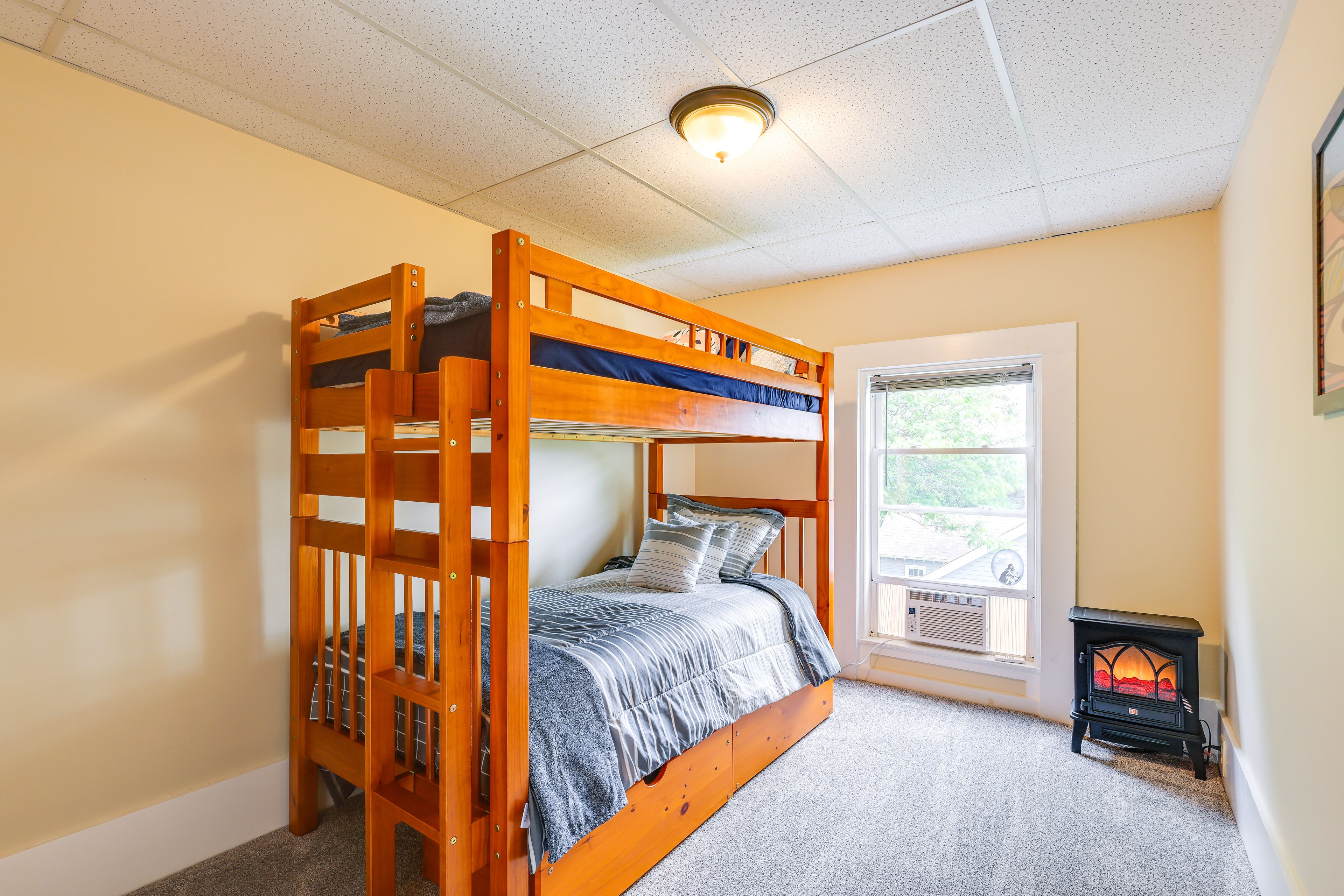 Bedroom 3 | Twin Bunk Bed | 2nd Floor