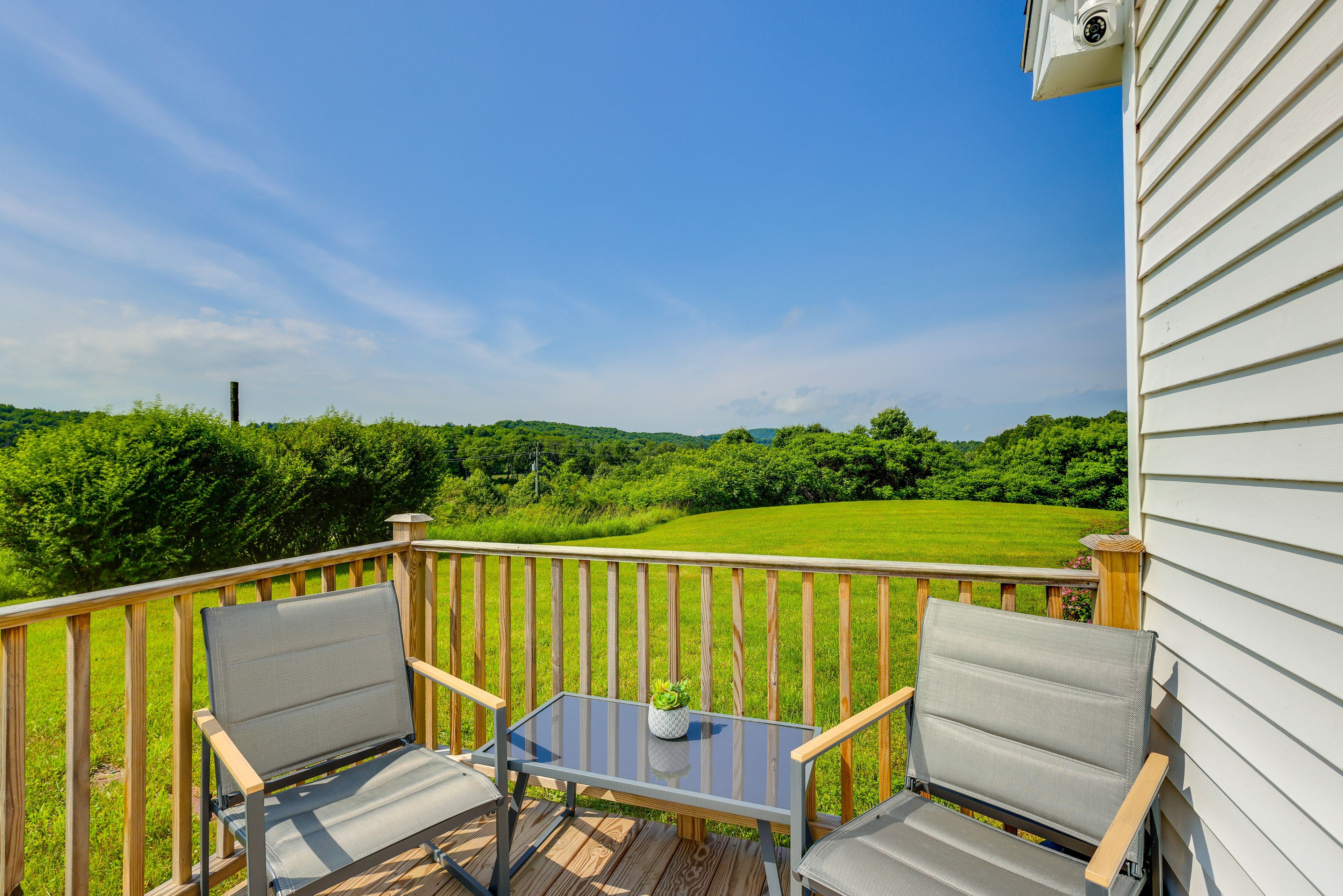 Granville Vacation Rental | 3BR | 2BA | 1,000 Sq Ft | 5 Steps to Enter