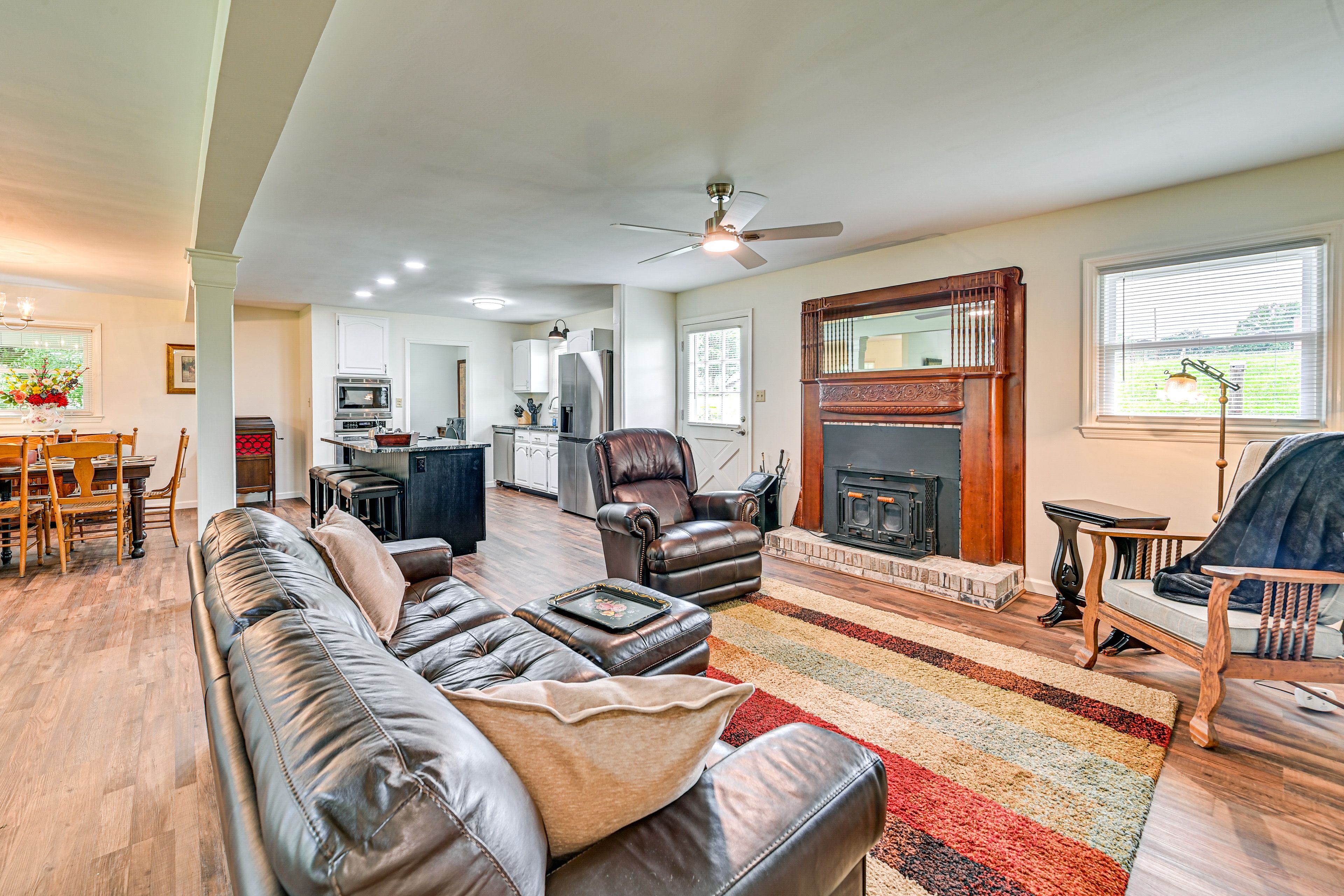 Lancaster Vacation Rental | 3BR | 2BA | 1,750 Sq Ft | 1 Step Required