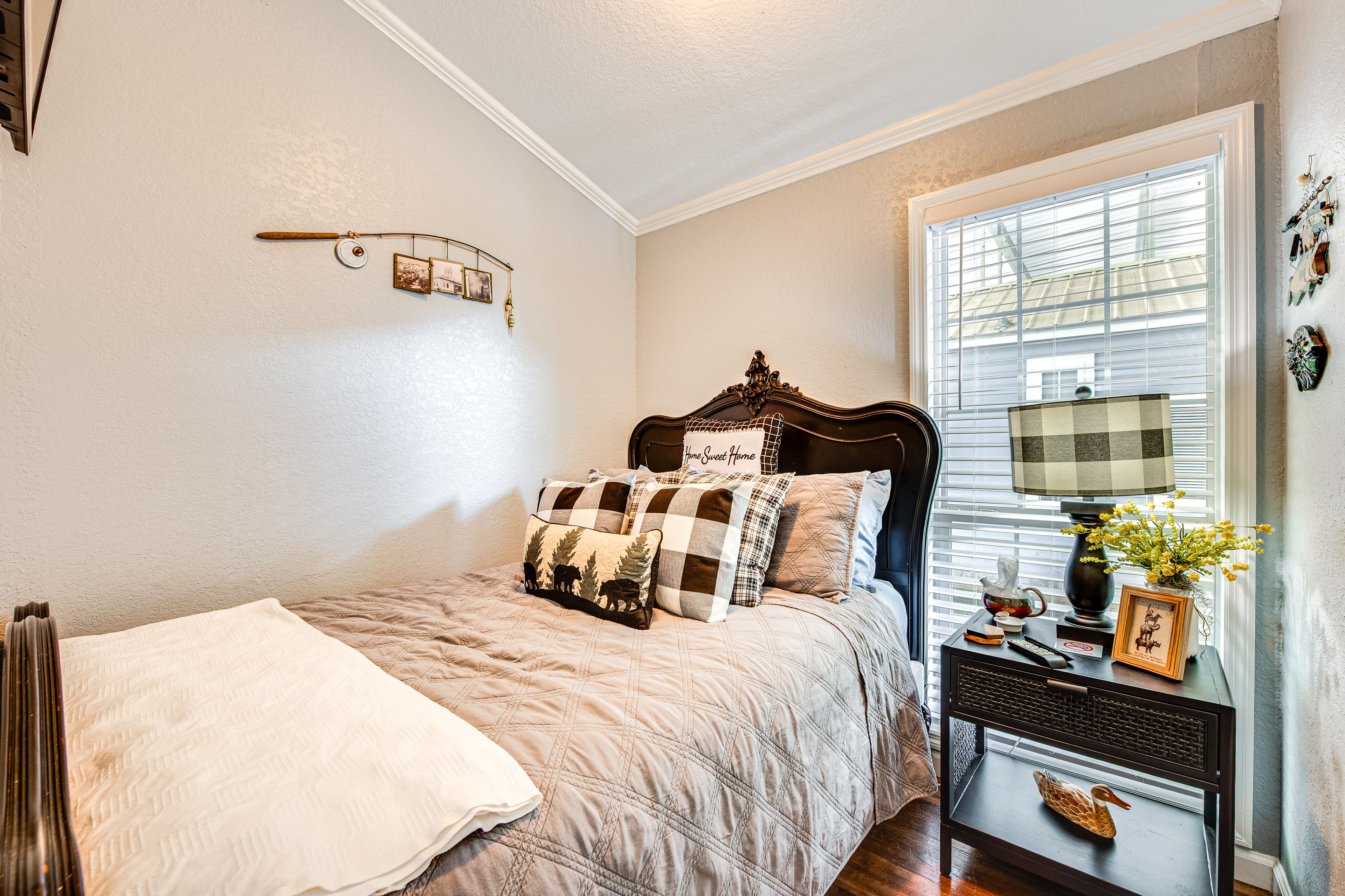 Bedroom 2 | Full Bed