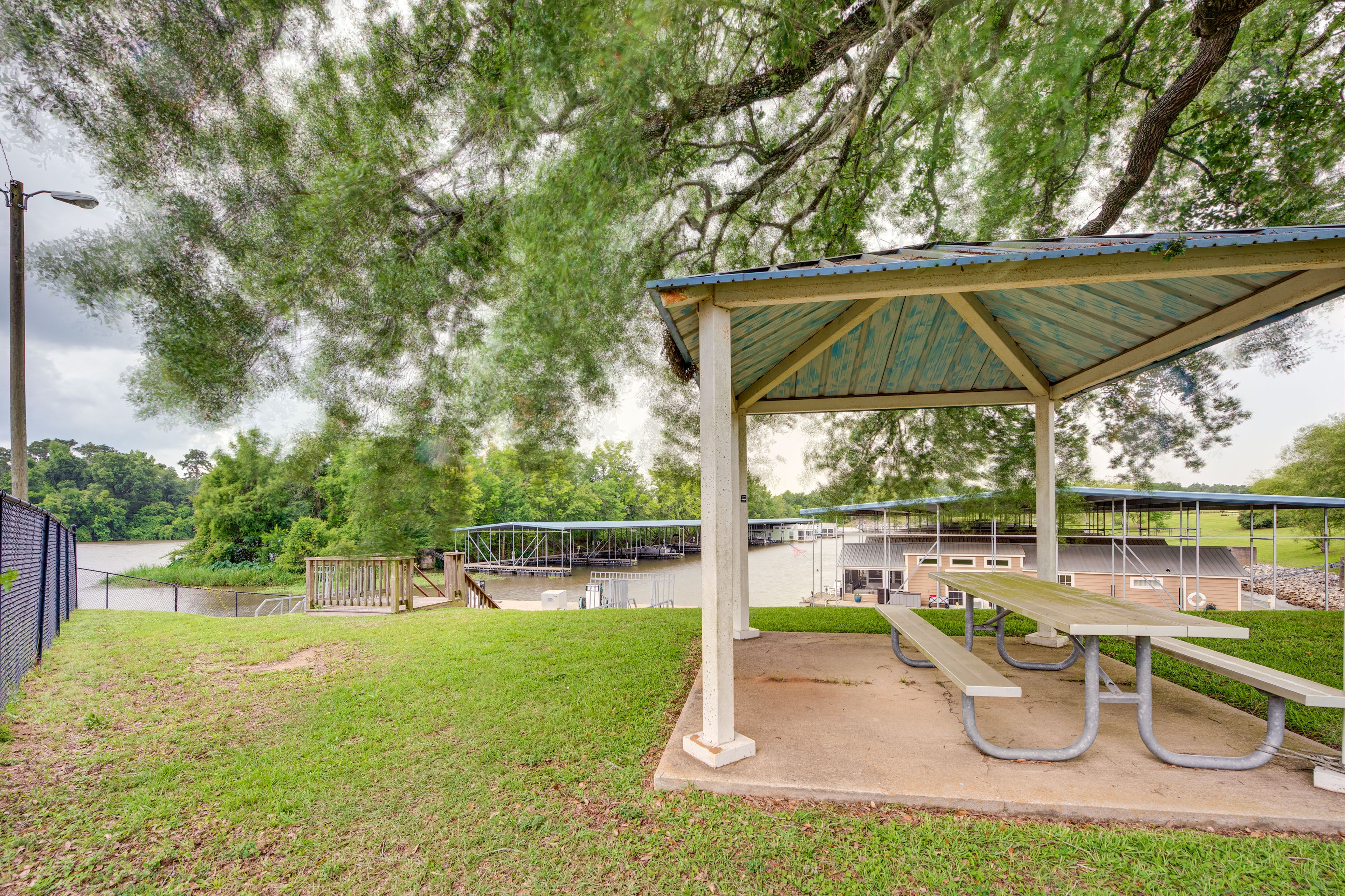 Bainbridge Marina & Scooter's RV Park | Community Amenities