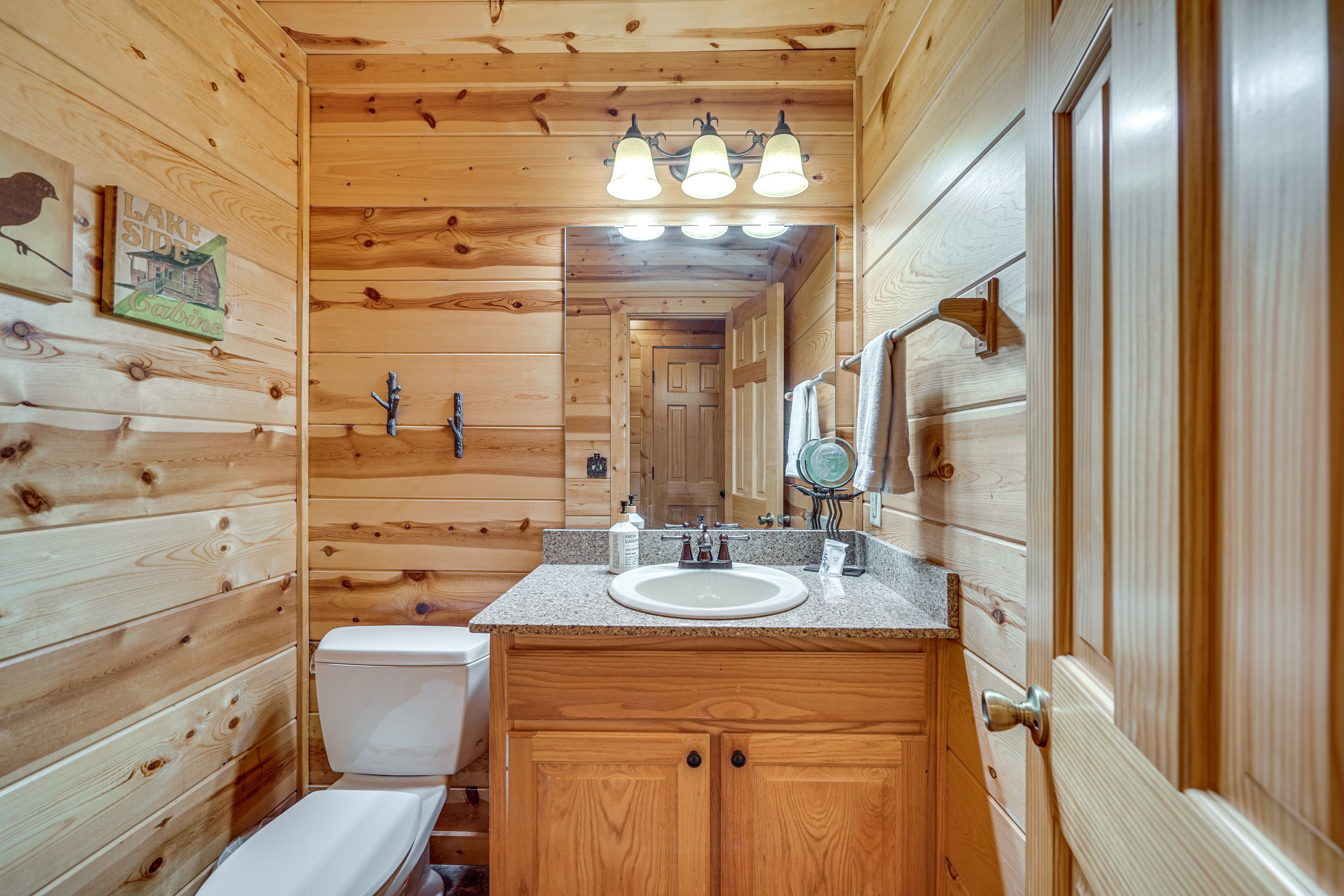 Half Bathroom | 1st Floor