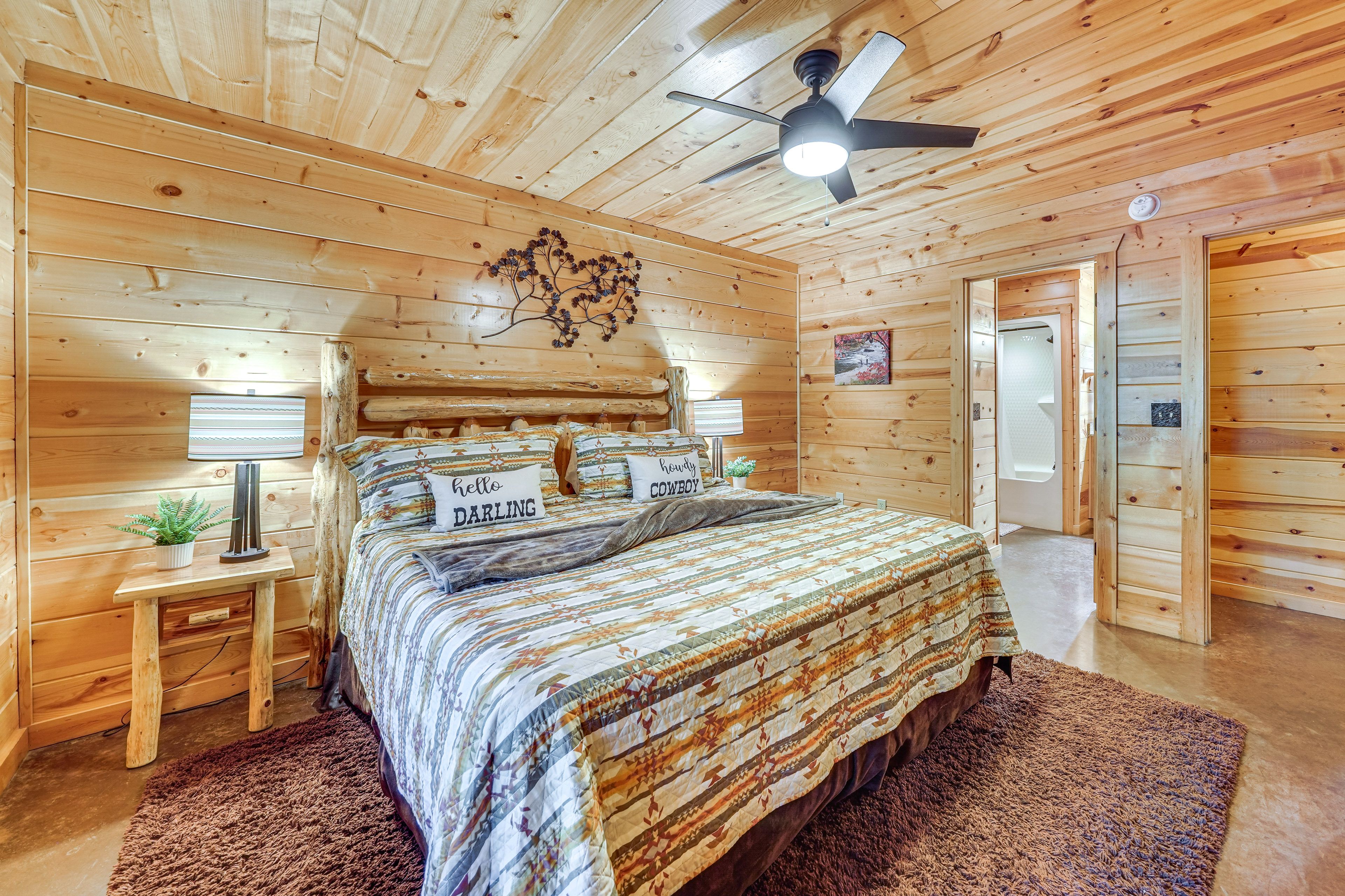 Bedroom 1 | 1st Floor | King Bed | Smart TV | Linens Provided