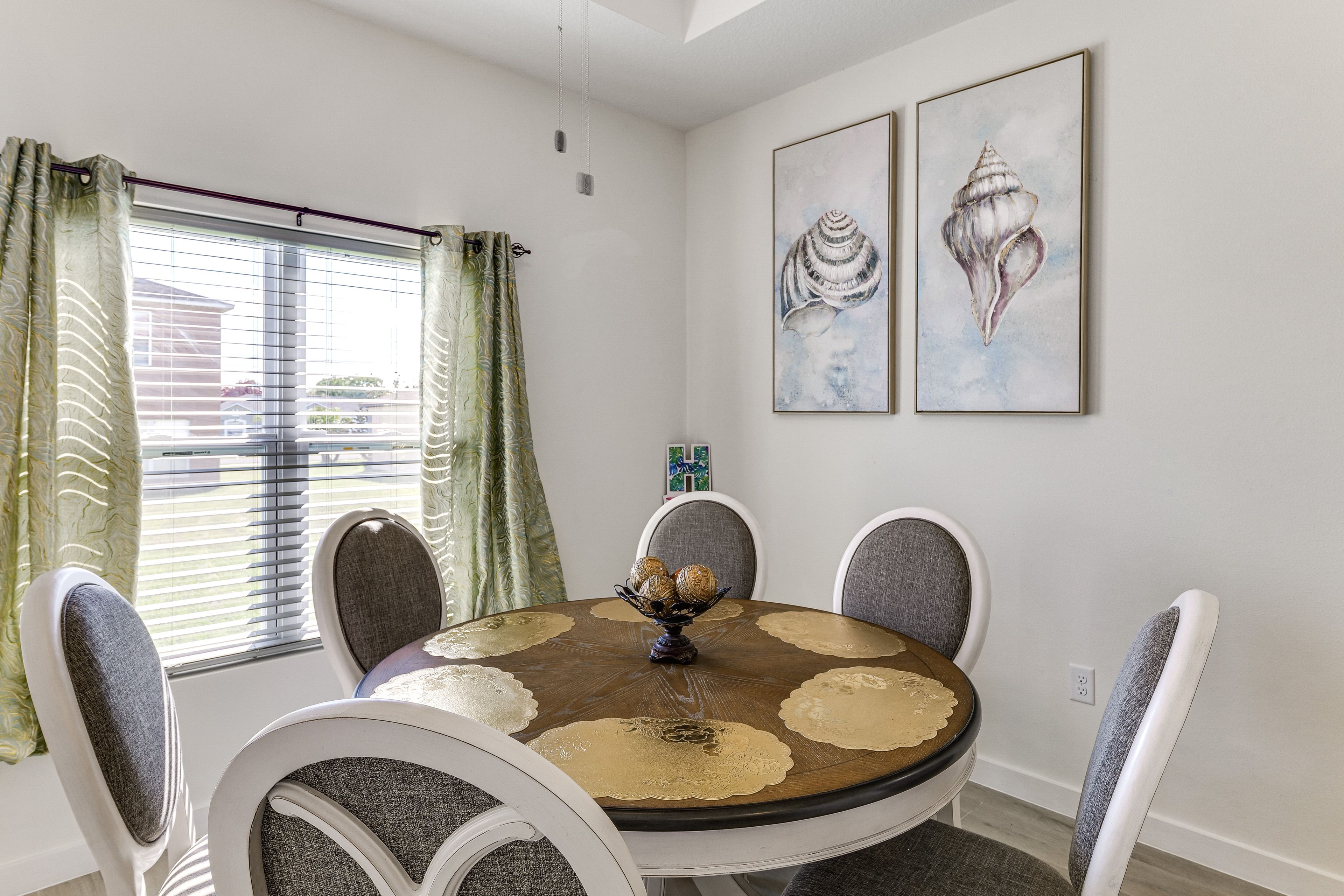 Dining Area | Dishware & Flatware