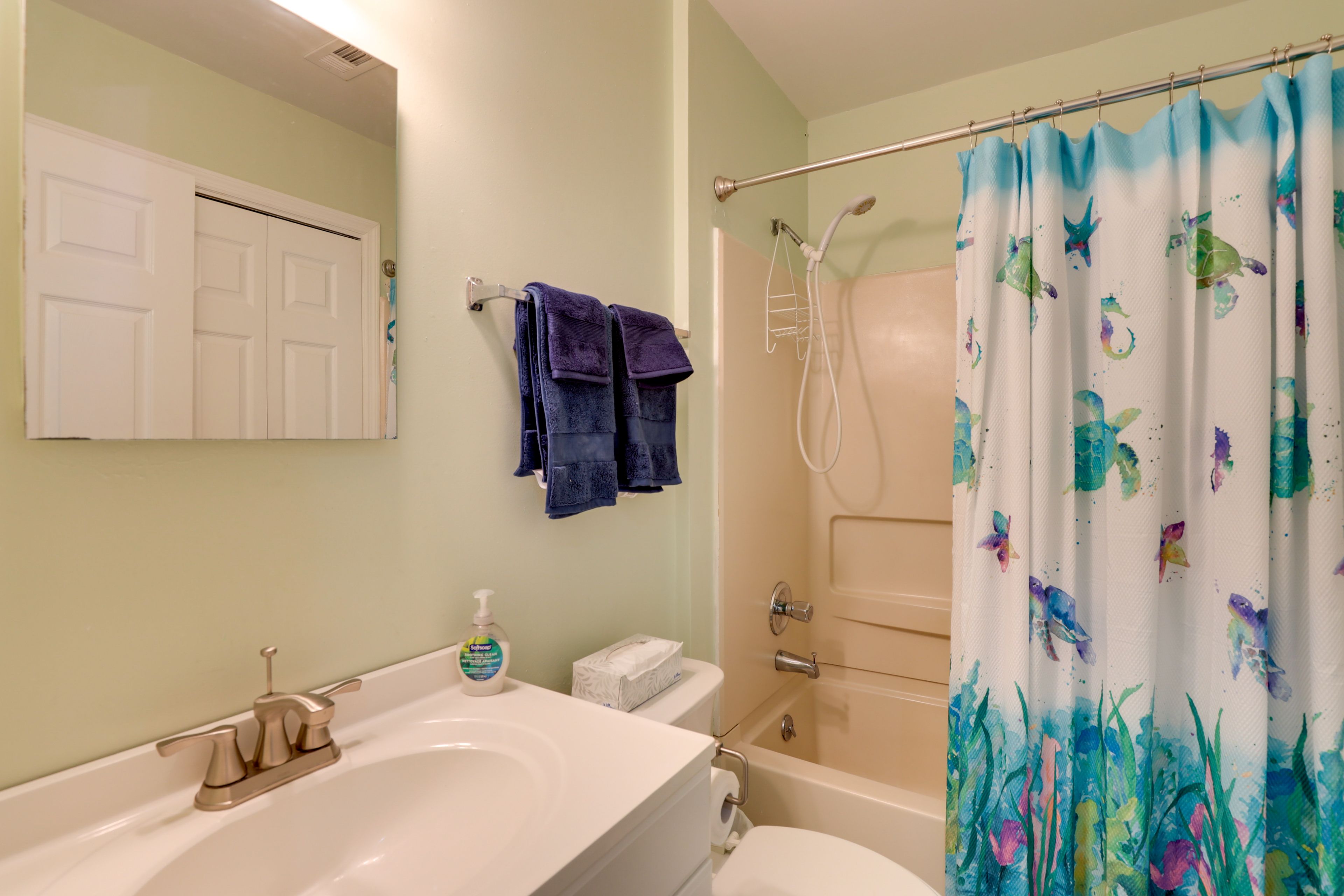 Bathroom | Towels Provided