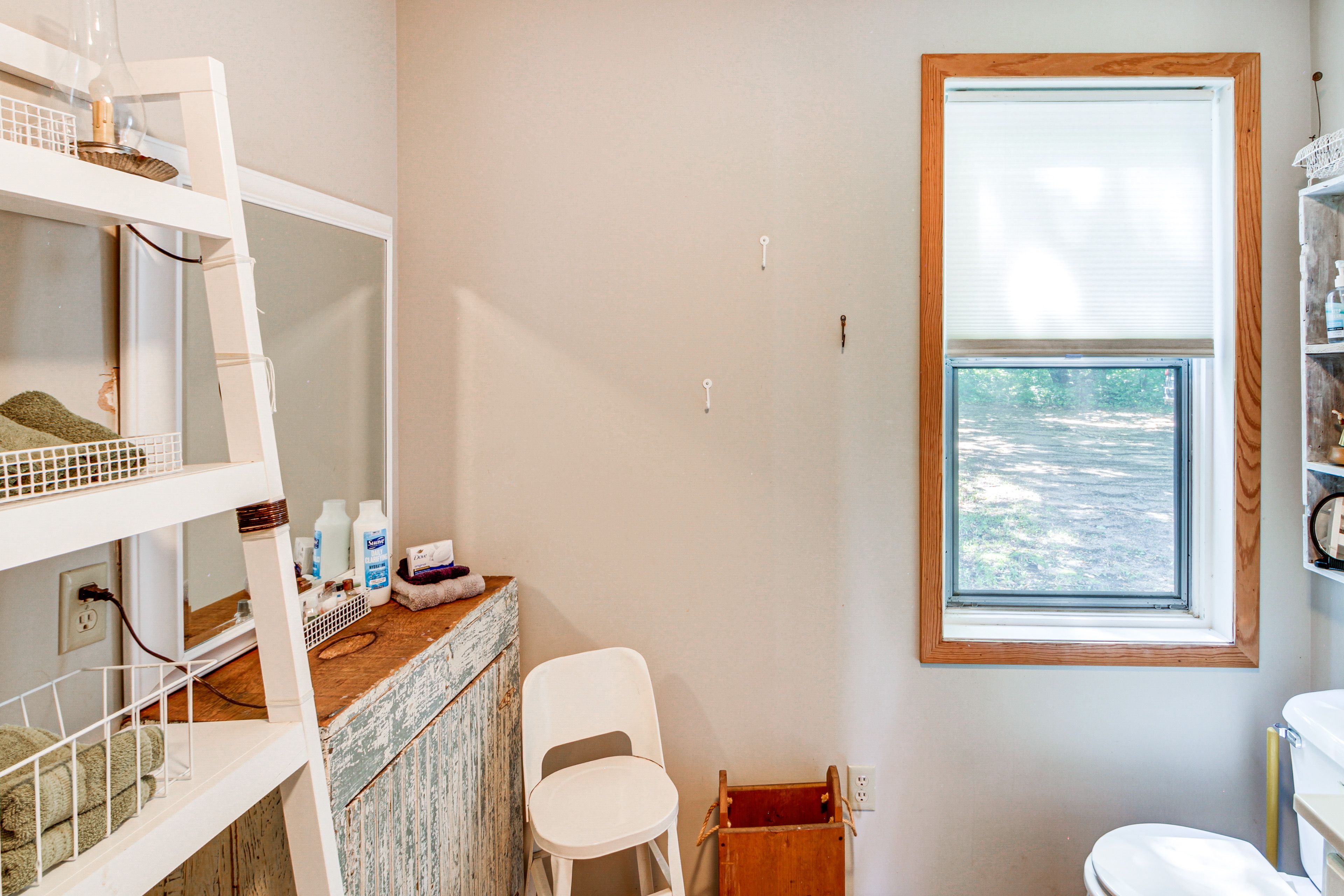 Full Bath | Towels | 1st Floor