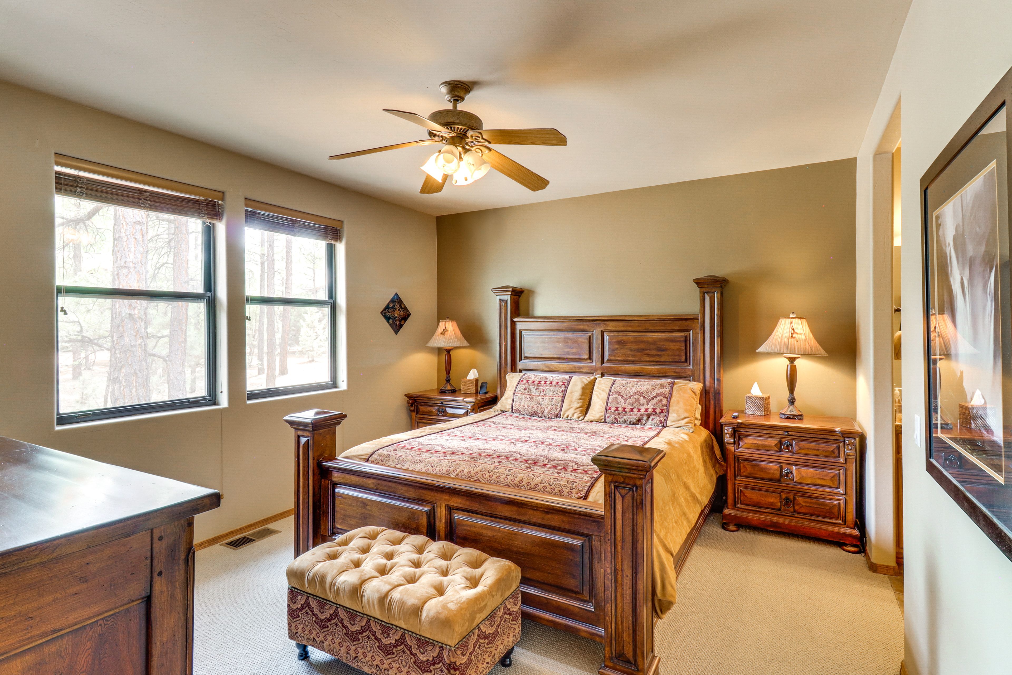 Bedroom 1 | King Bed | En-Suite Bathroom