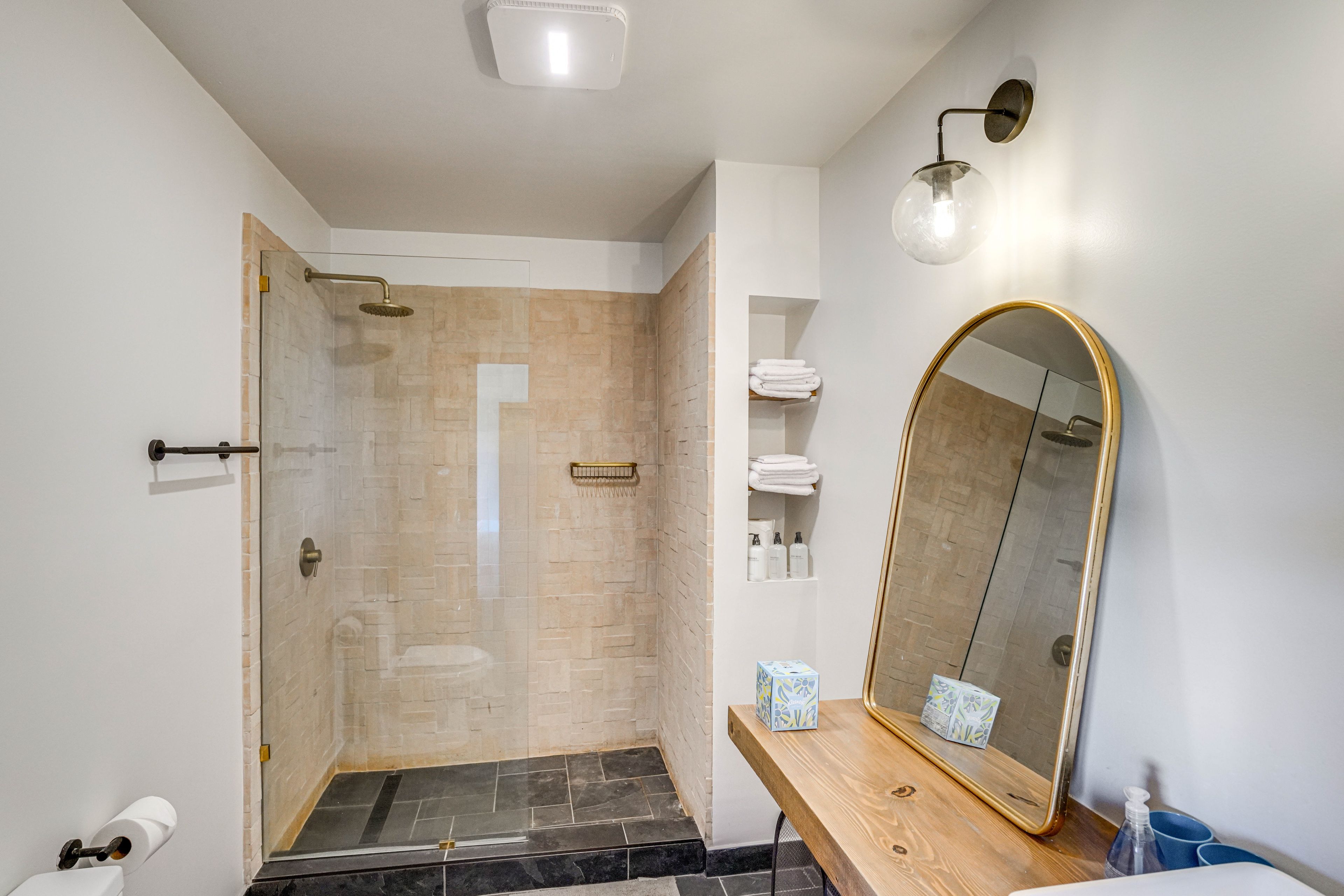 En-Suite Bathroom | Main Floor