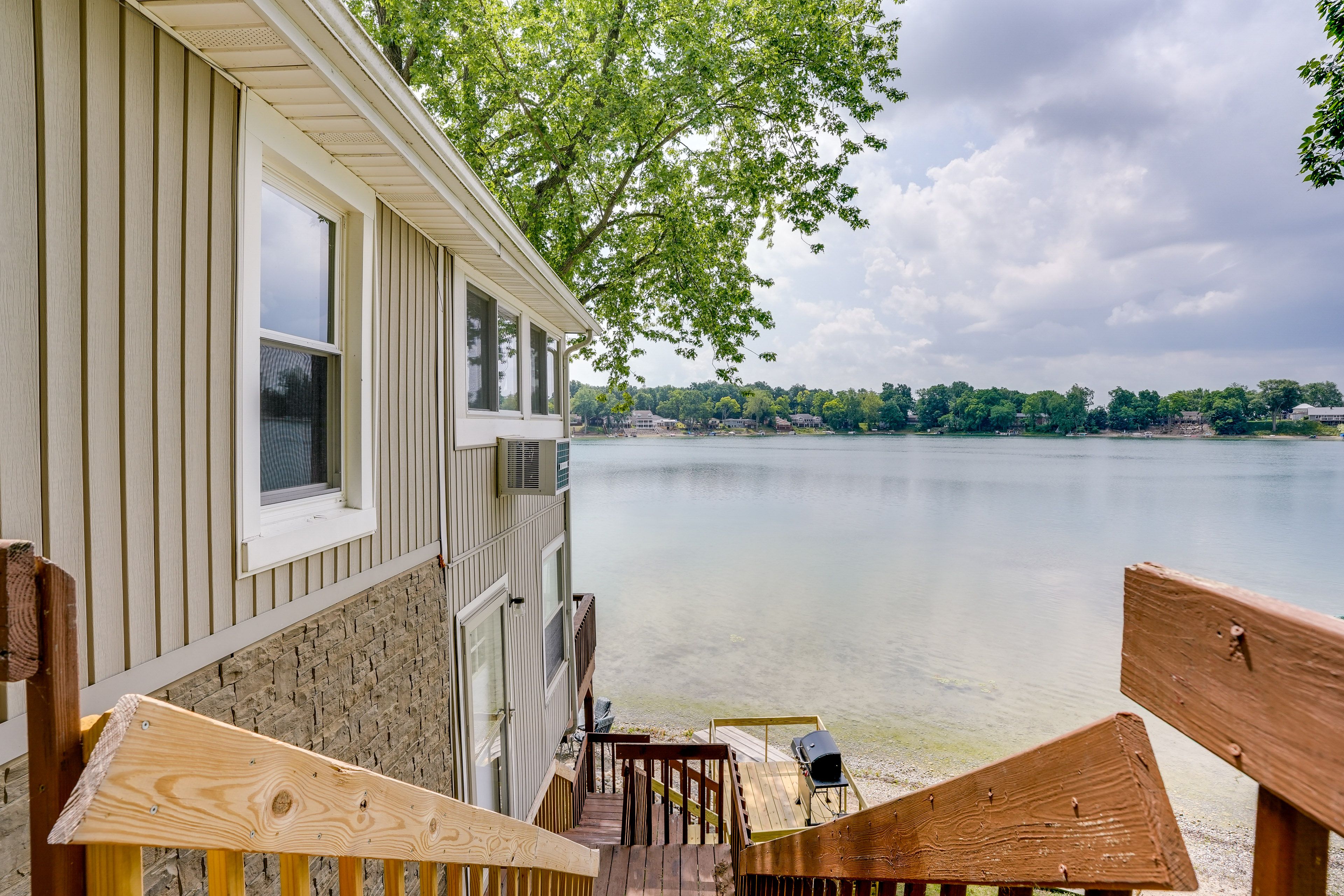 Stairs to Access Deck & Lake