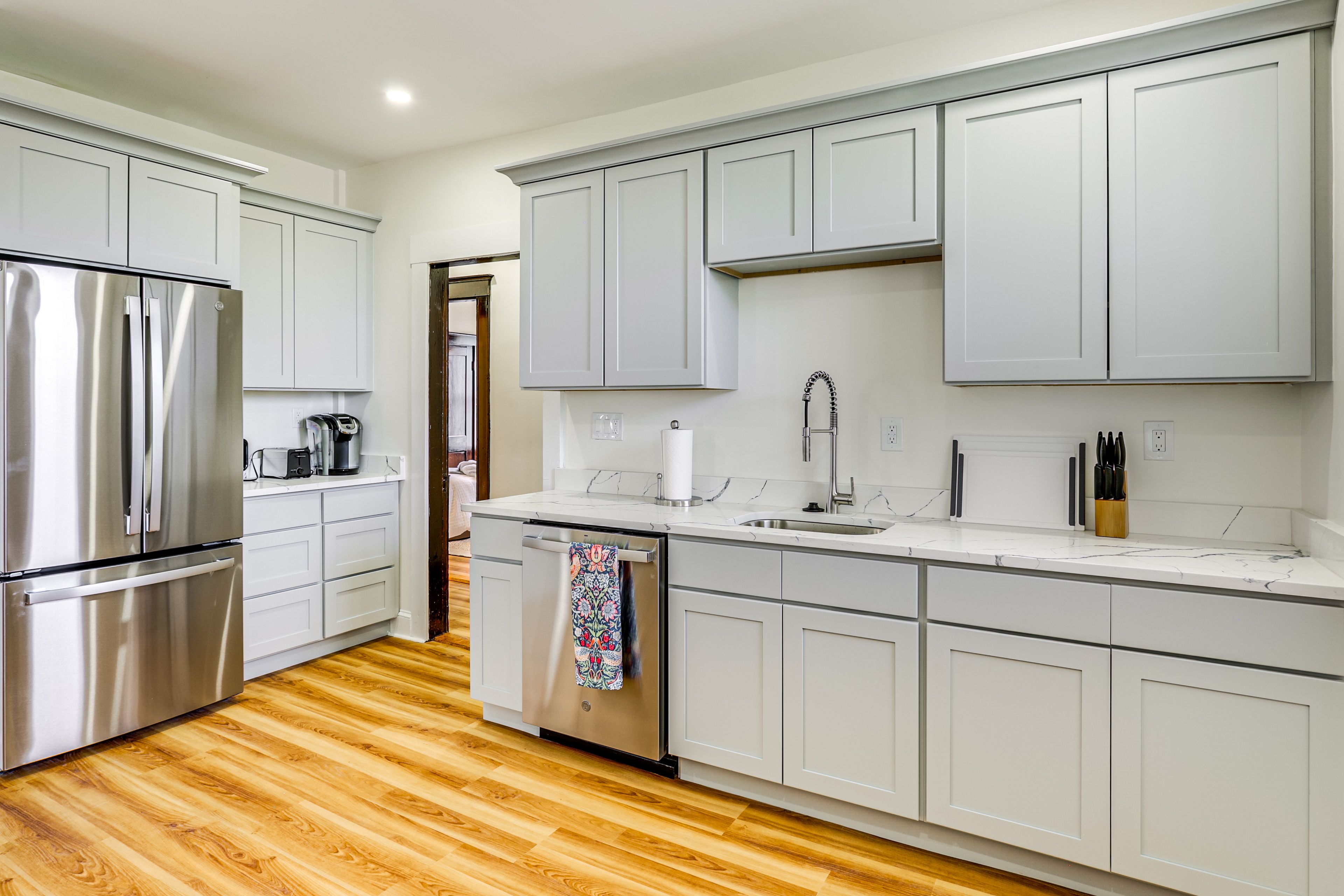 Kitchen | Cooking Basics | Keurig Coffee Maker | Dishwasher | Toaster