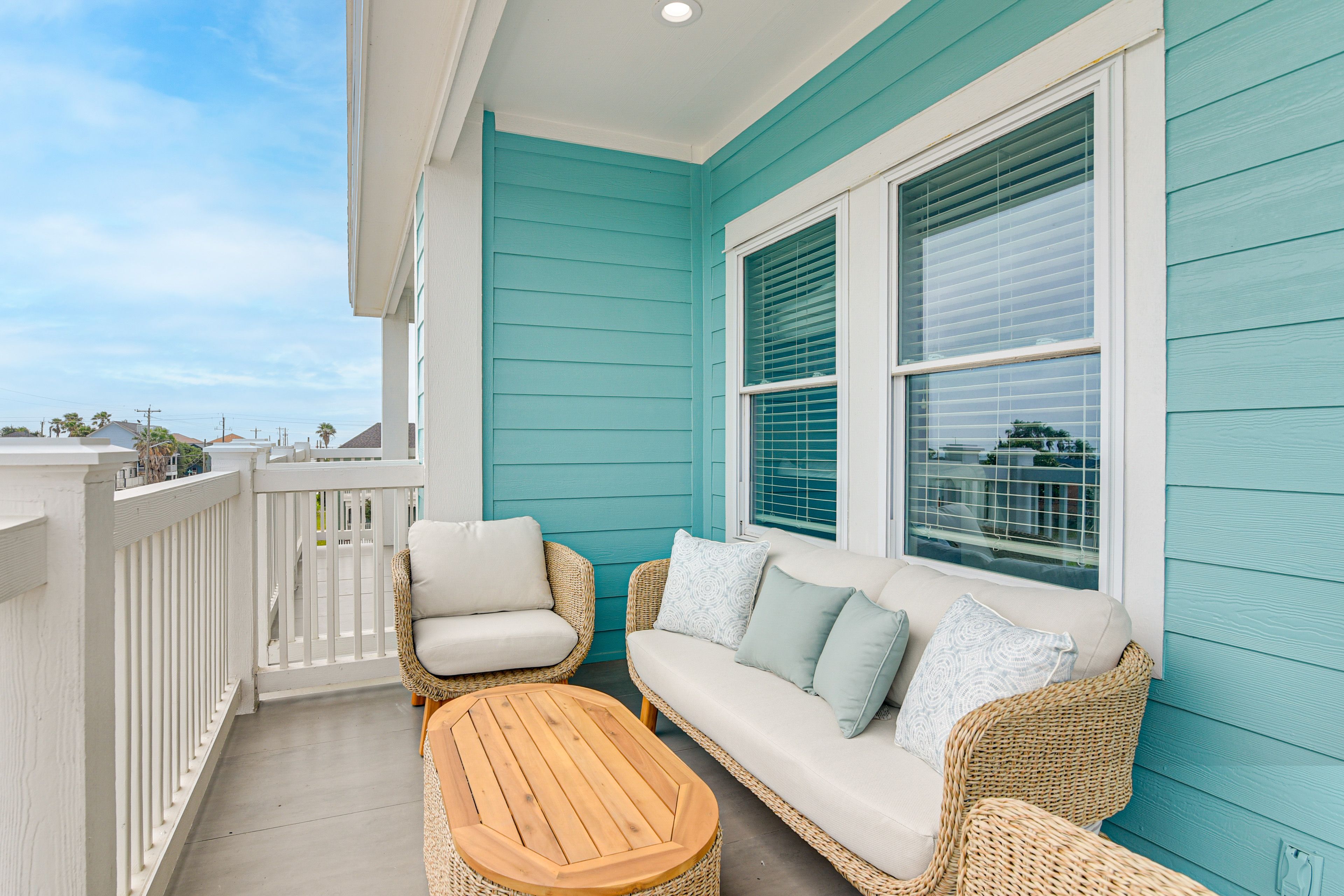 Balcony | Main Level