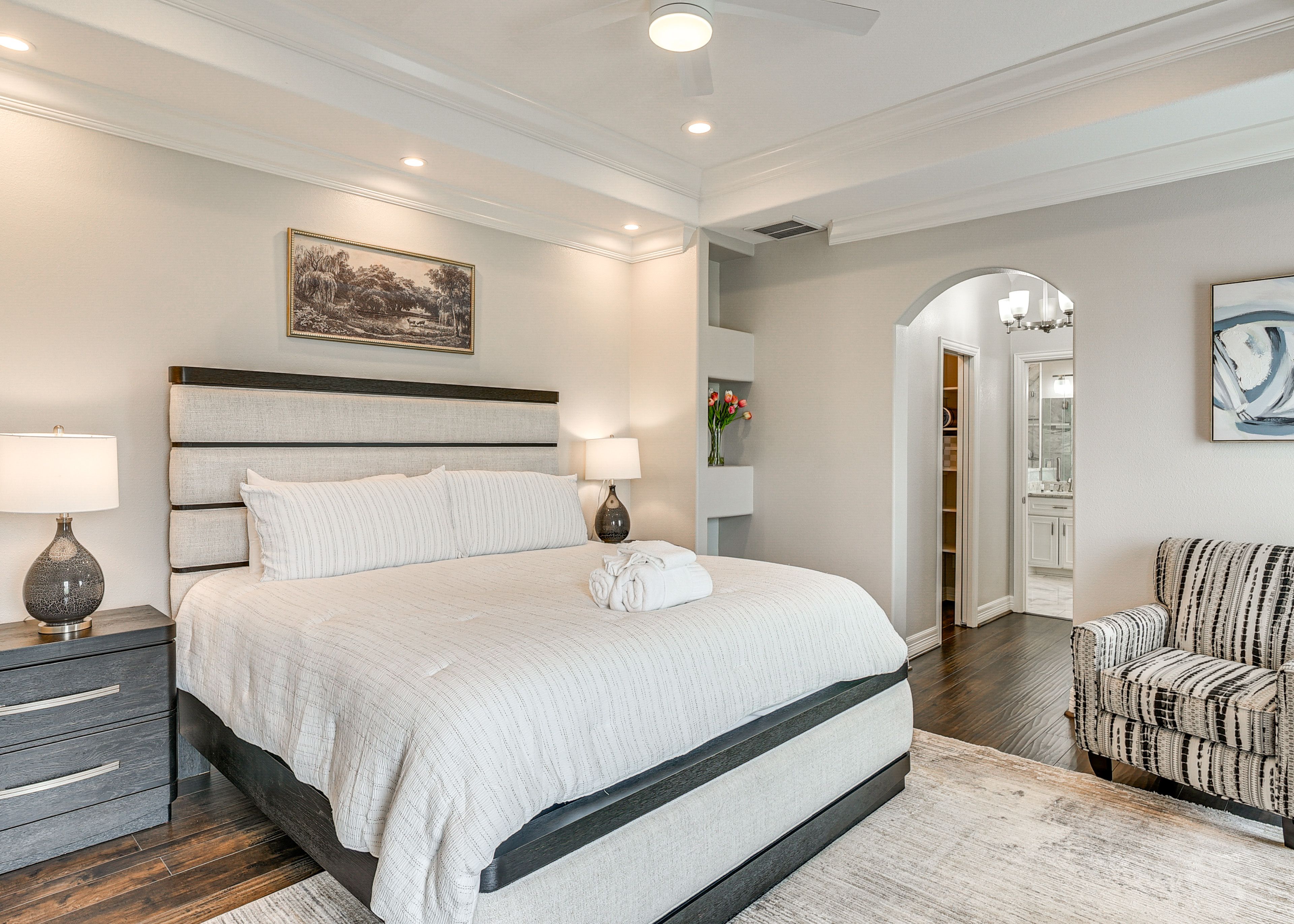 Bedroom 2 | King Bed | Upper Level