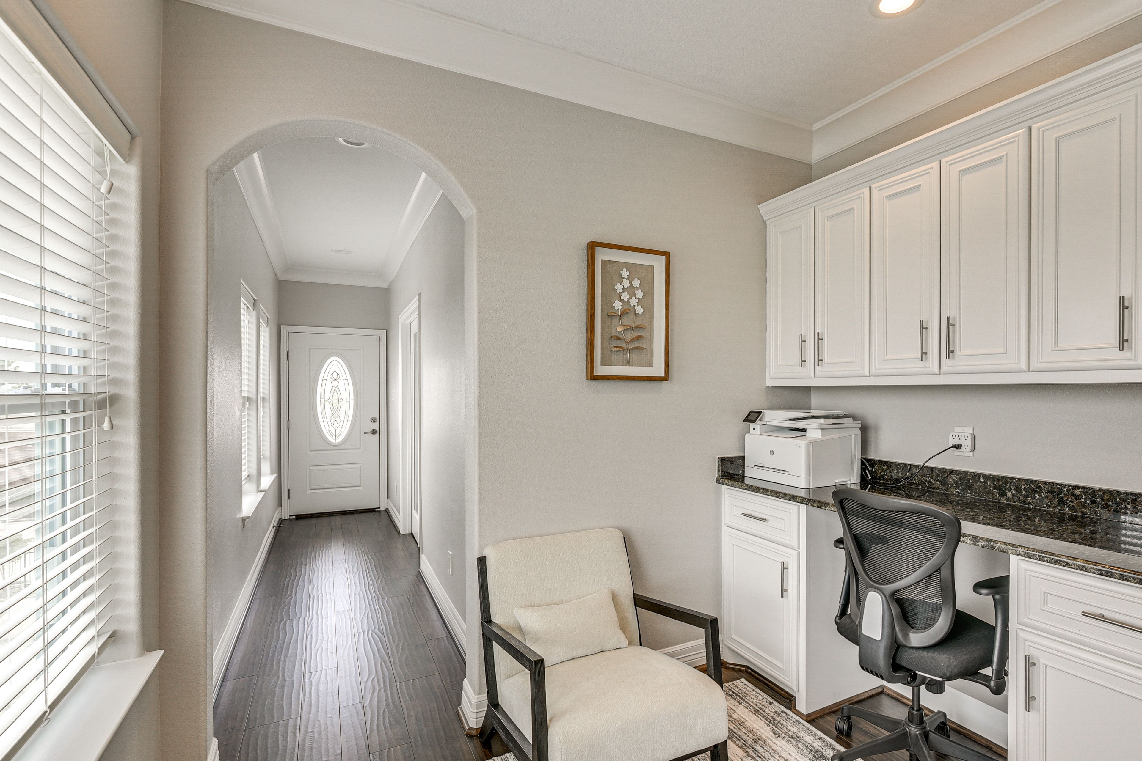 Dedicated Workspace | Upper Level