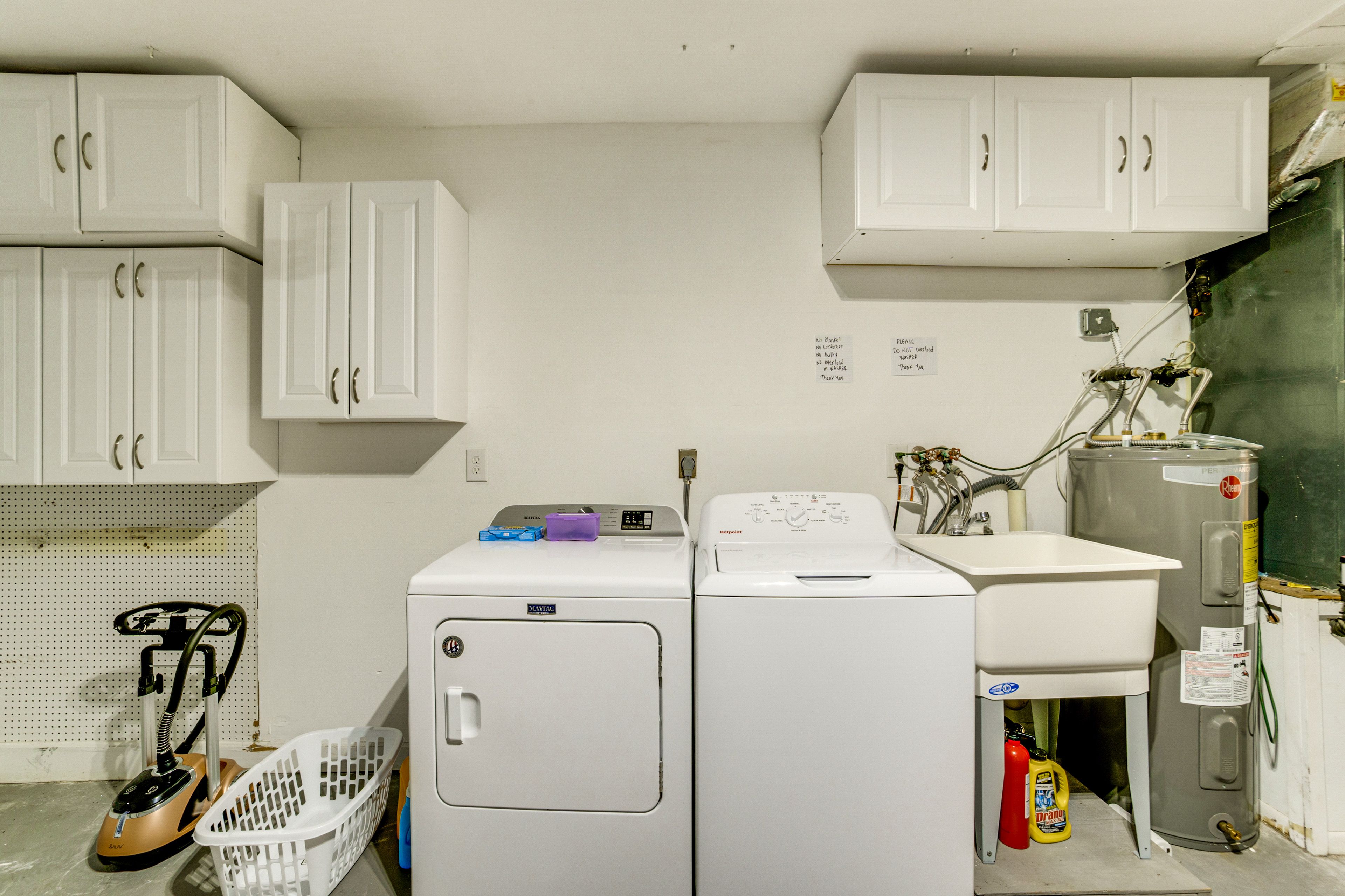 Garage | Laundry Room