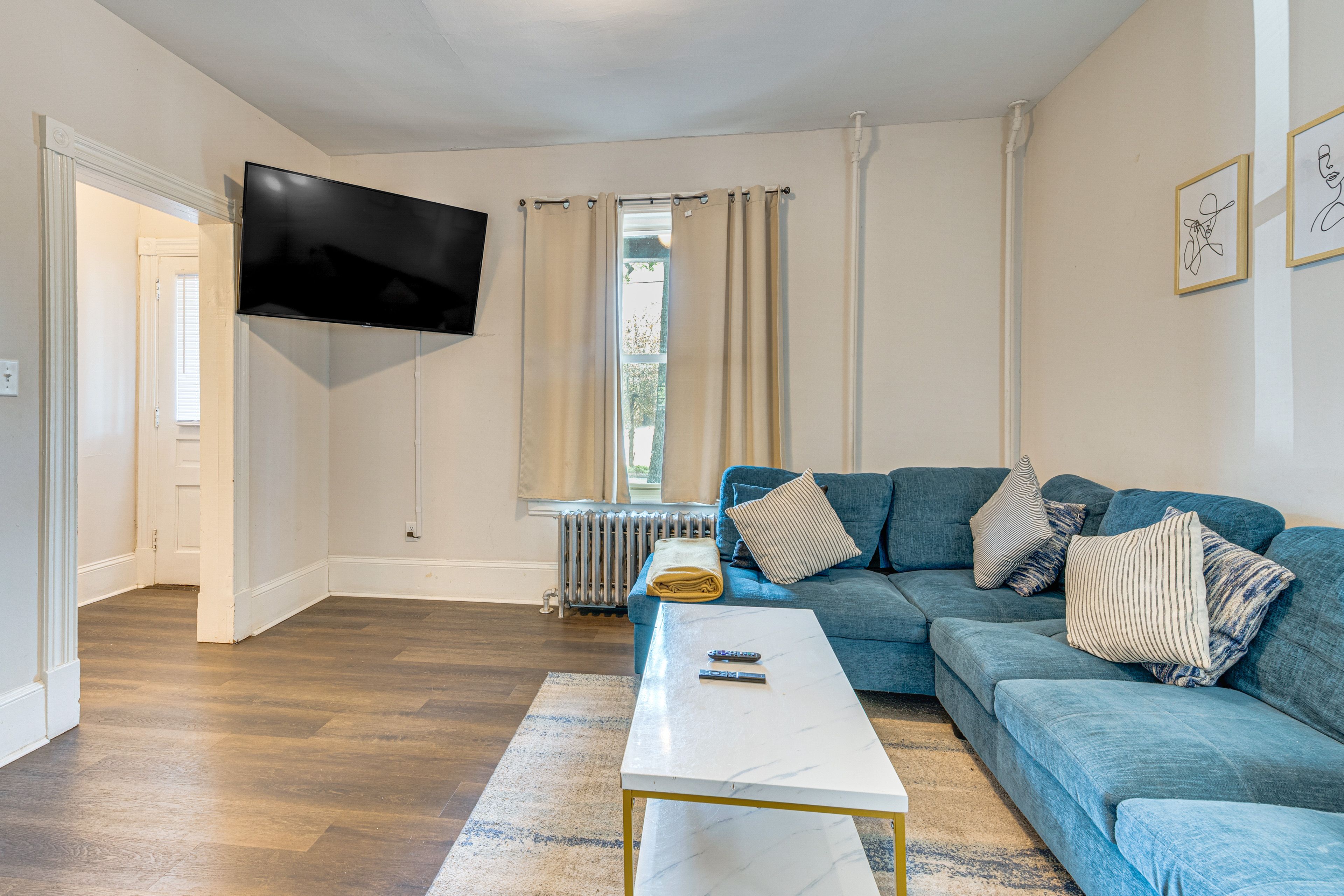 Living Room | Smart TV | Main Level