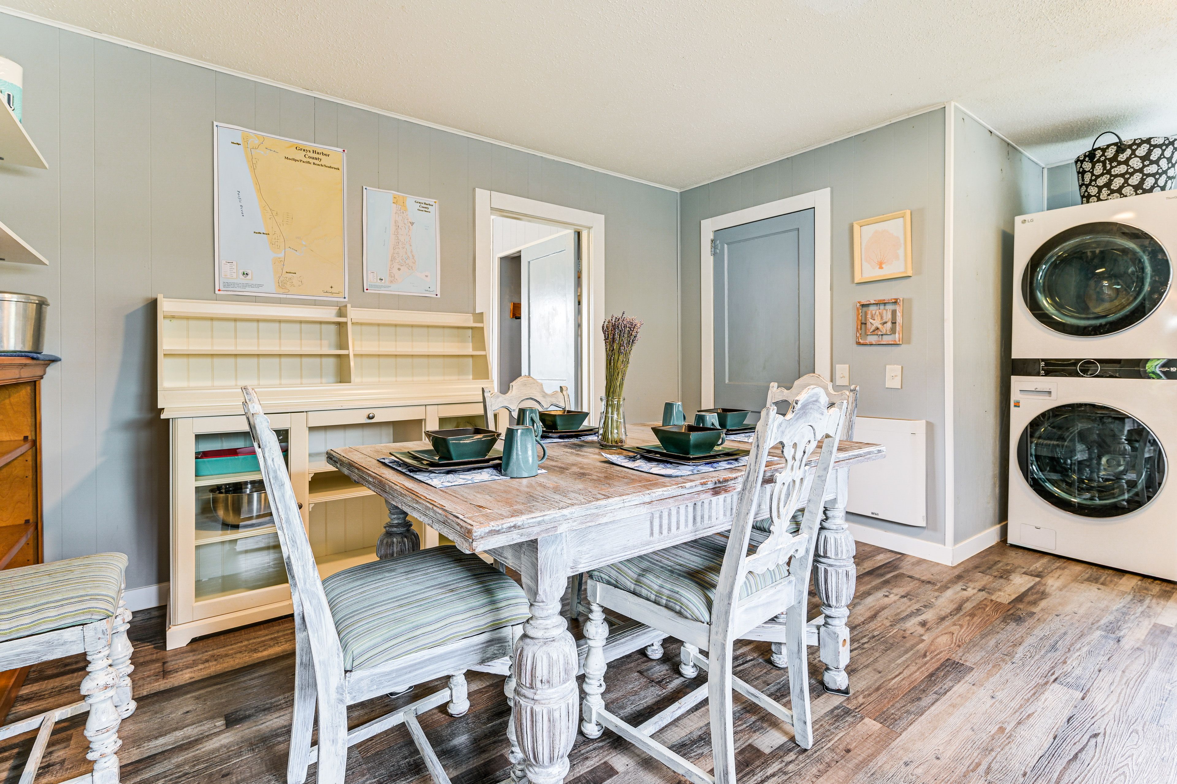Dining Table | Dishware/Flatware | 1st Floor