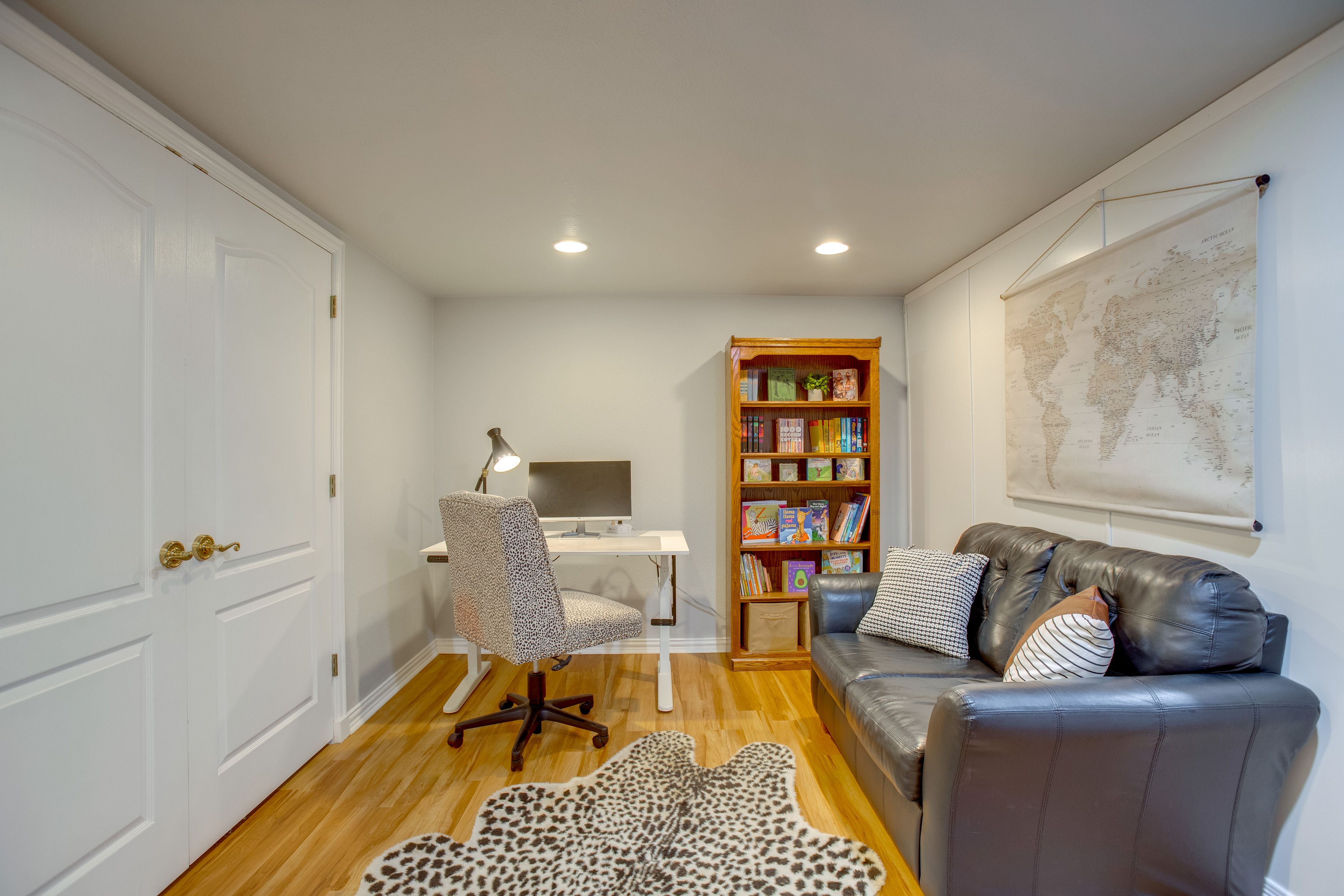 Dedicated Workspace | Lower Level